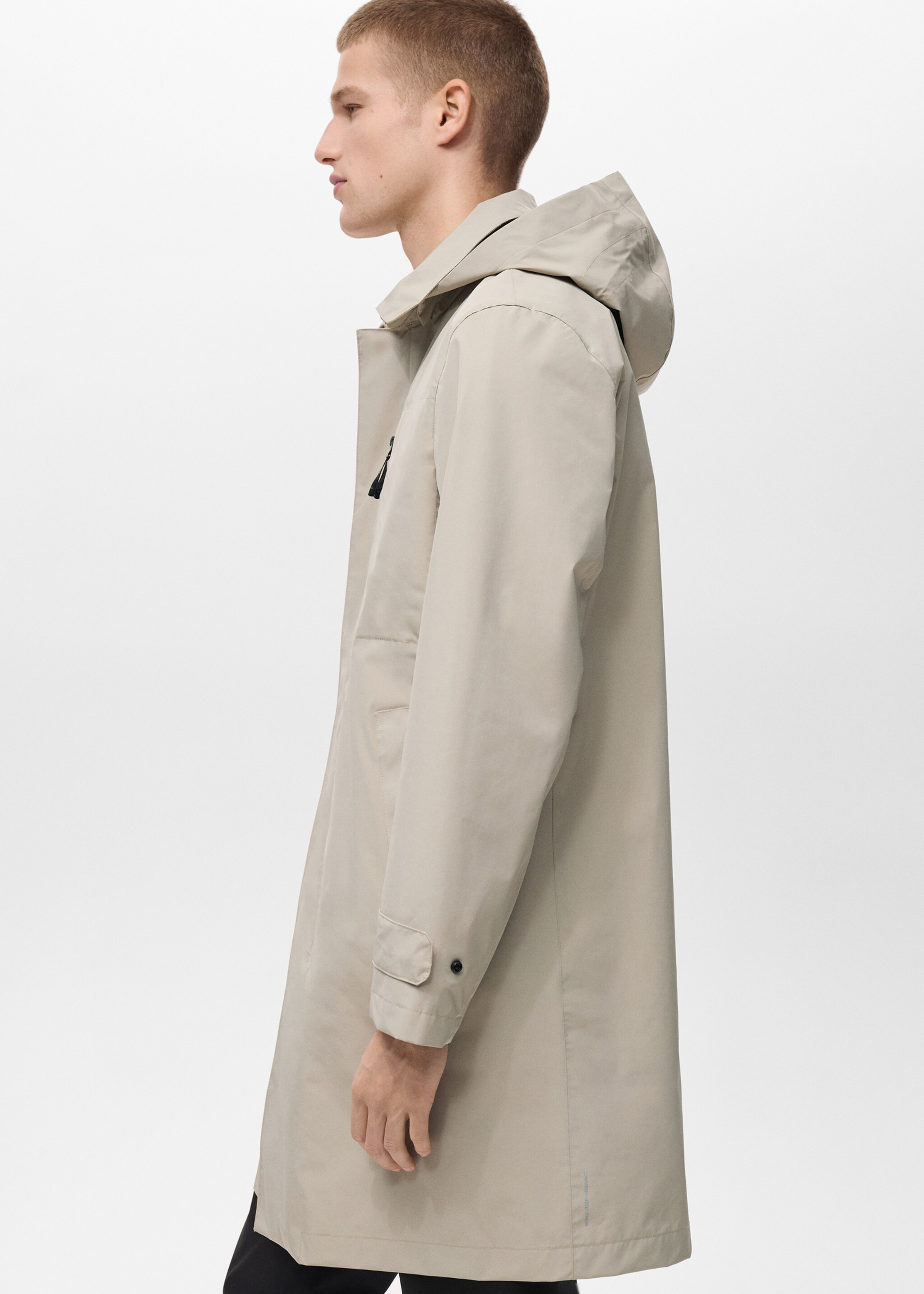 Wasserdichter Parka mit COOLMAX®-Technologie - Detail des Artikels 2, Sandfarben. Ref: 87054388-00.