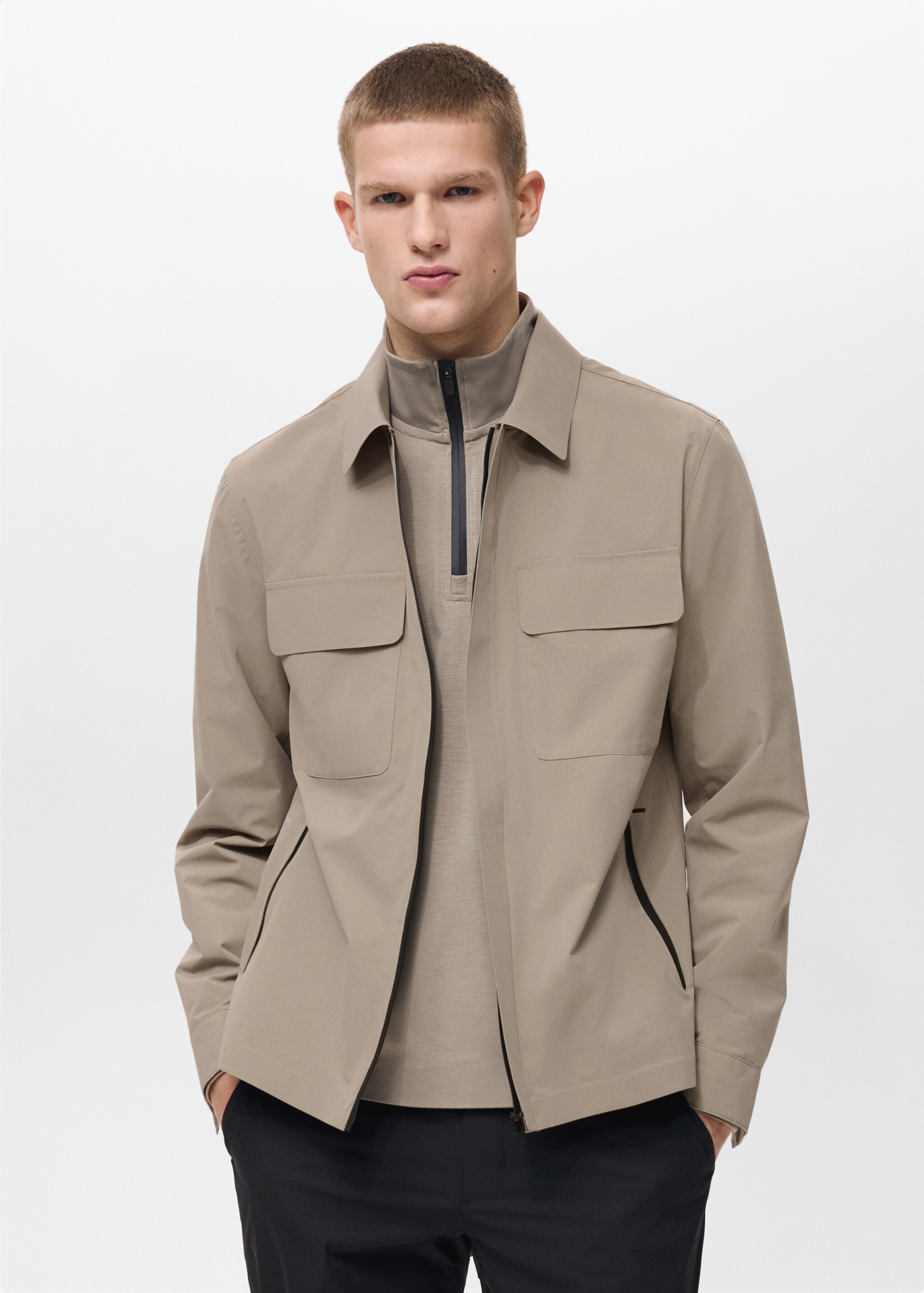 Water-repellent jacket with pockets - Medium plane, Medium Brown. Ref: 87054389-00.