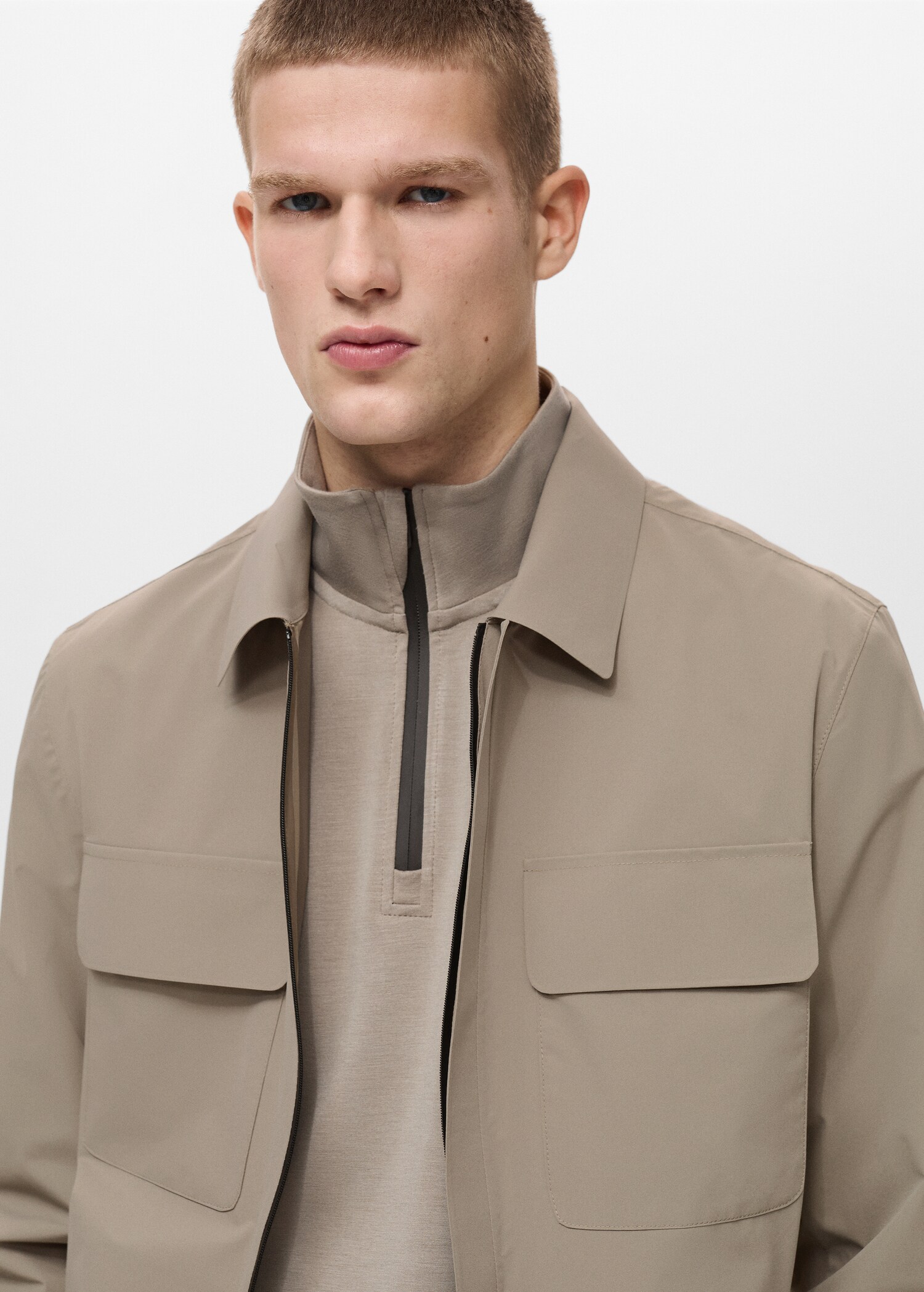 Water-repellent jacket with pockets - Details of the article 1