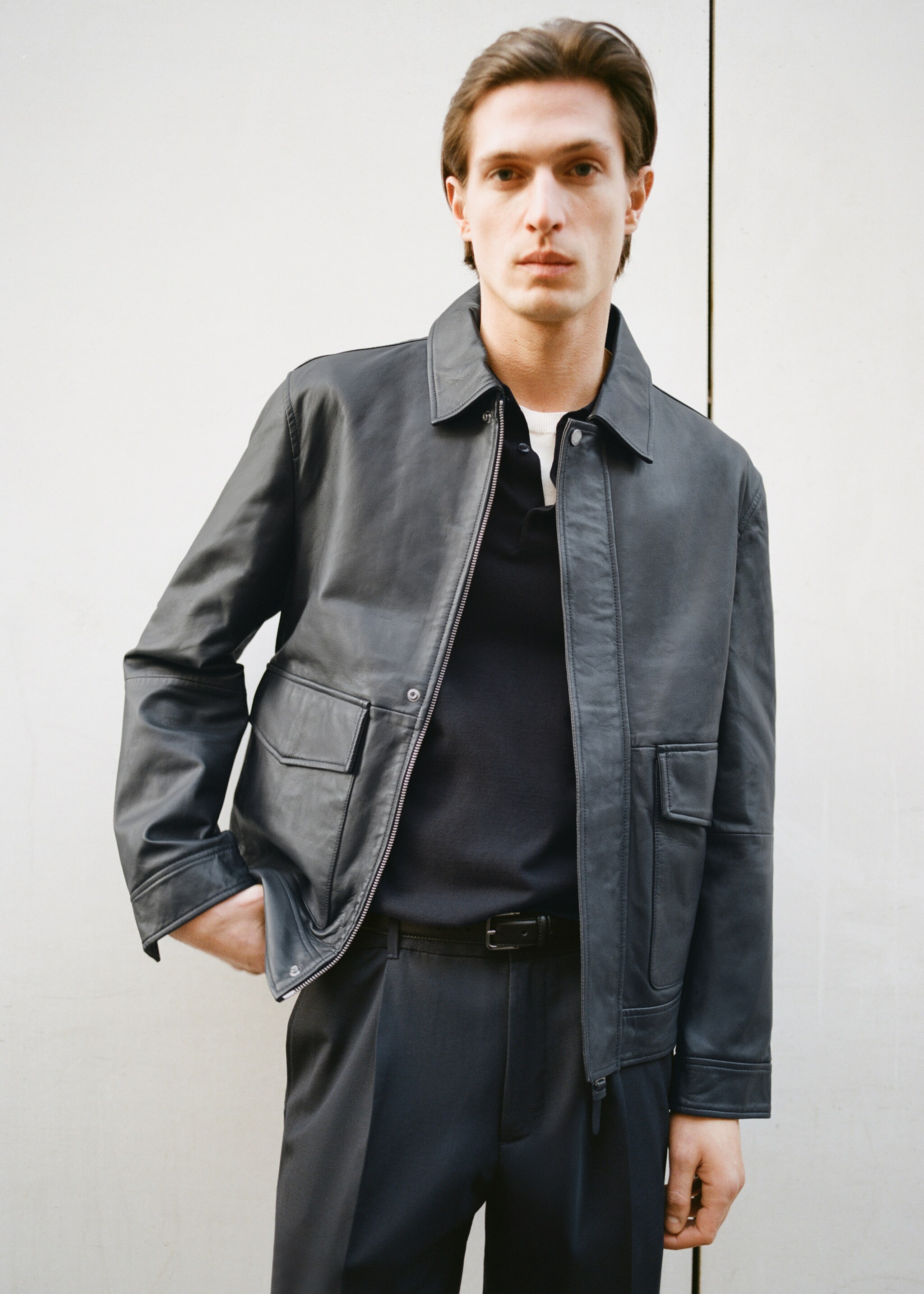Nappa leather jacket with pockets - Details of the article 5, Night Blue. Ref: 87054392-00.