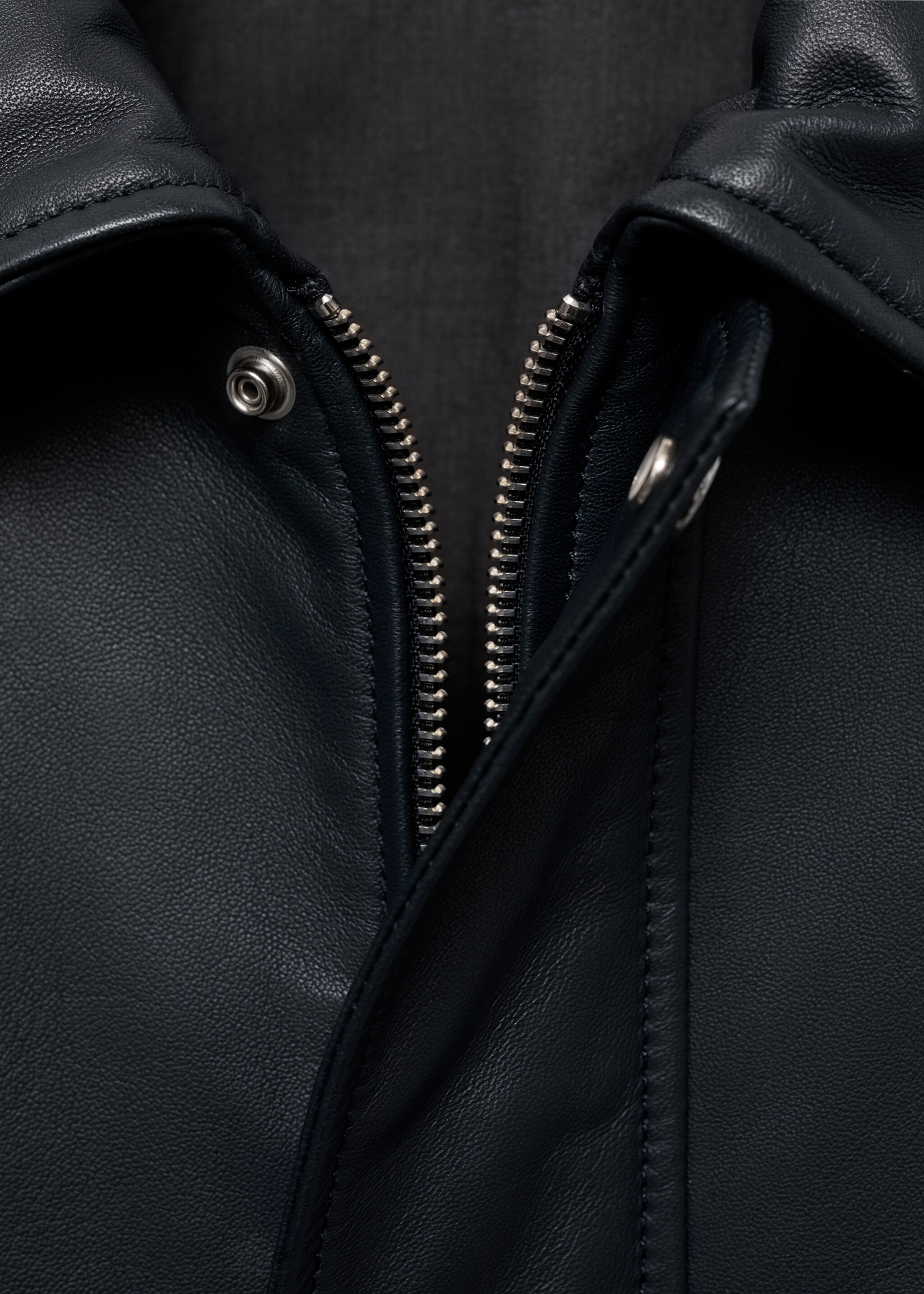 Nappa leather jacket with pockets - Details of the article 8, Night Blue. Ref: 87054392-00.