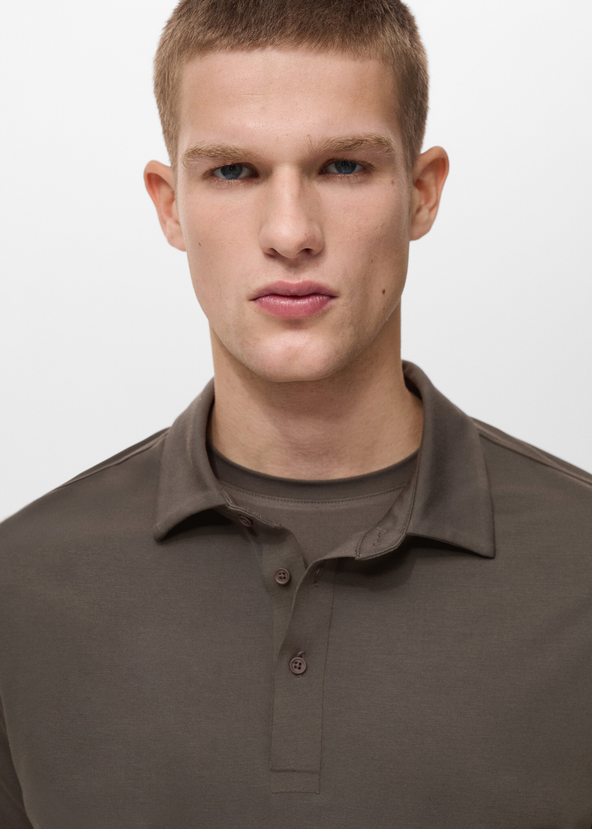 Polo slim-fit COOLMAX® - Détail de l'article 1, Vert moyen. Ref: 87054406-00.