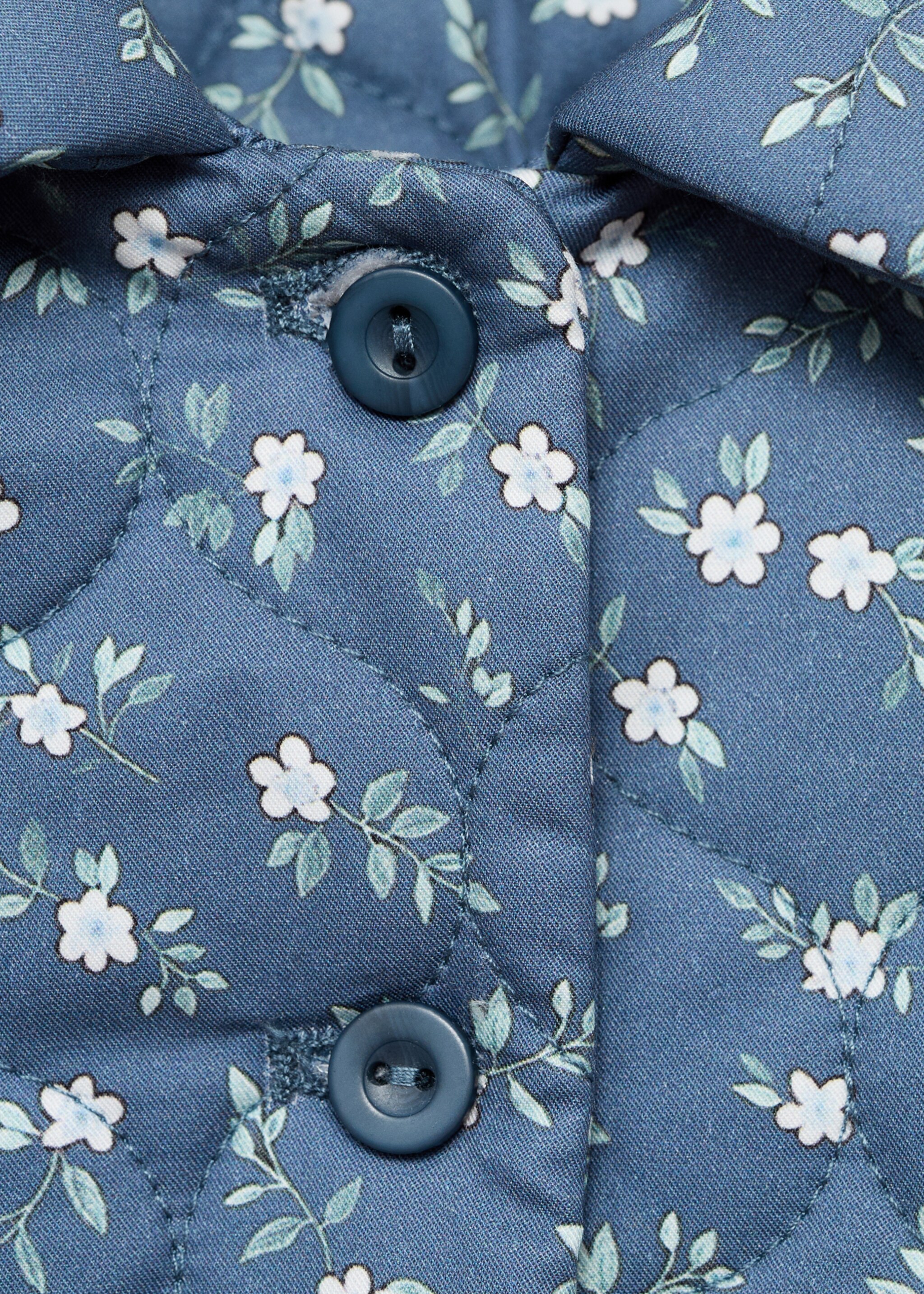 Gewatteerde jas met bloemetjesprint - Detail van het artikel 8, Donkermarine. Ref: 87054414-00.