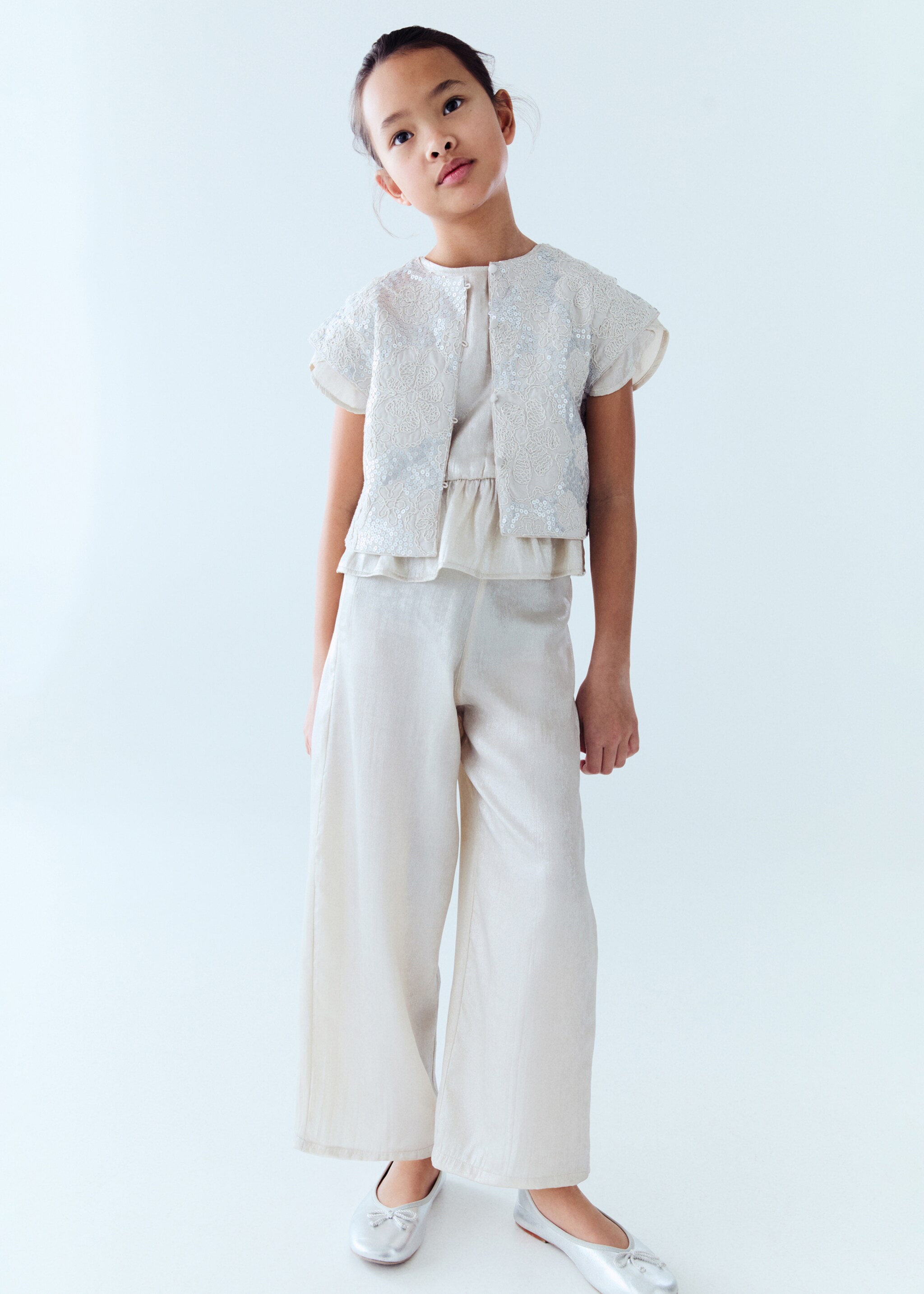 Metallic straight-fit trousers - Details of the article 5, Beige. Ref: 87054417-00.