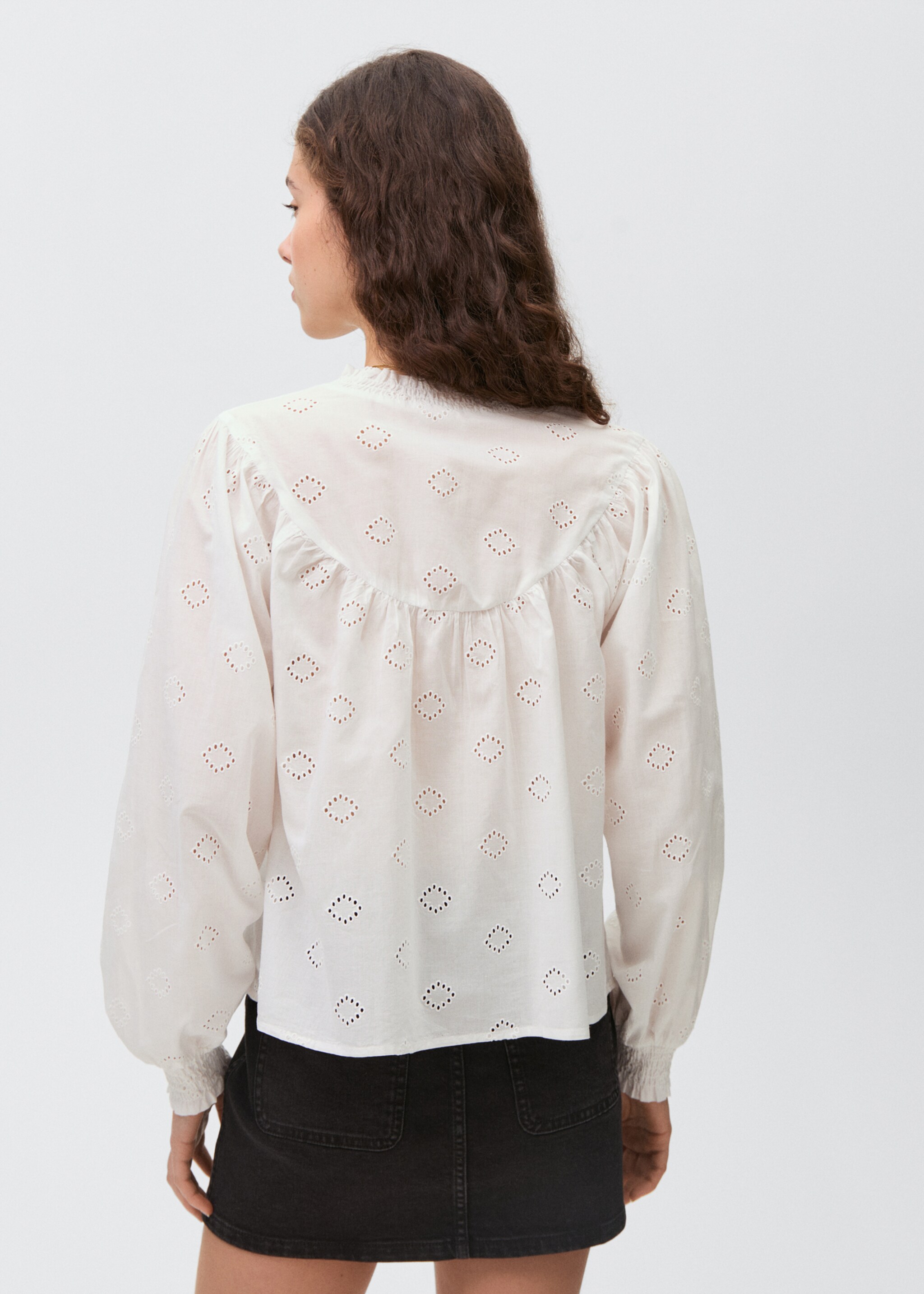 English embroidery blouse - Reverse of the article, Off White. Ref: 87054790-00.
