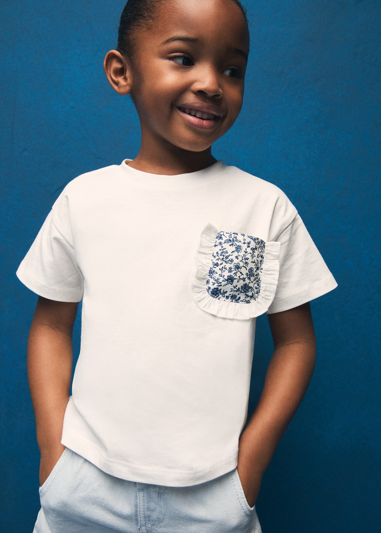 Patch pocket T-shirt - Details of the article 5