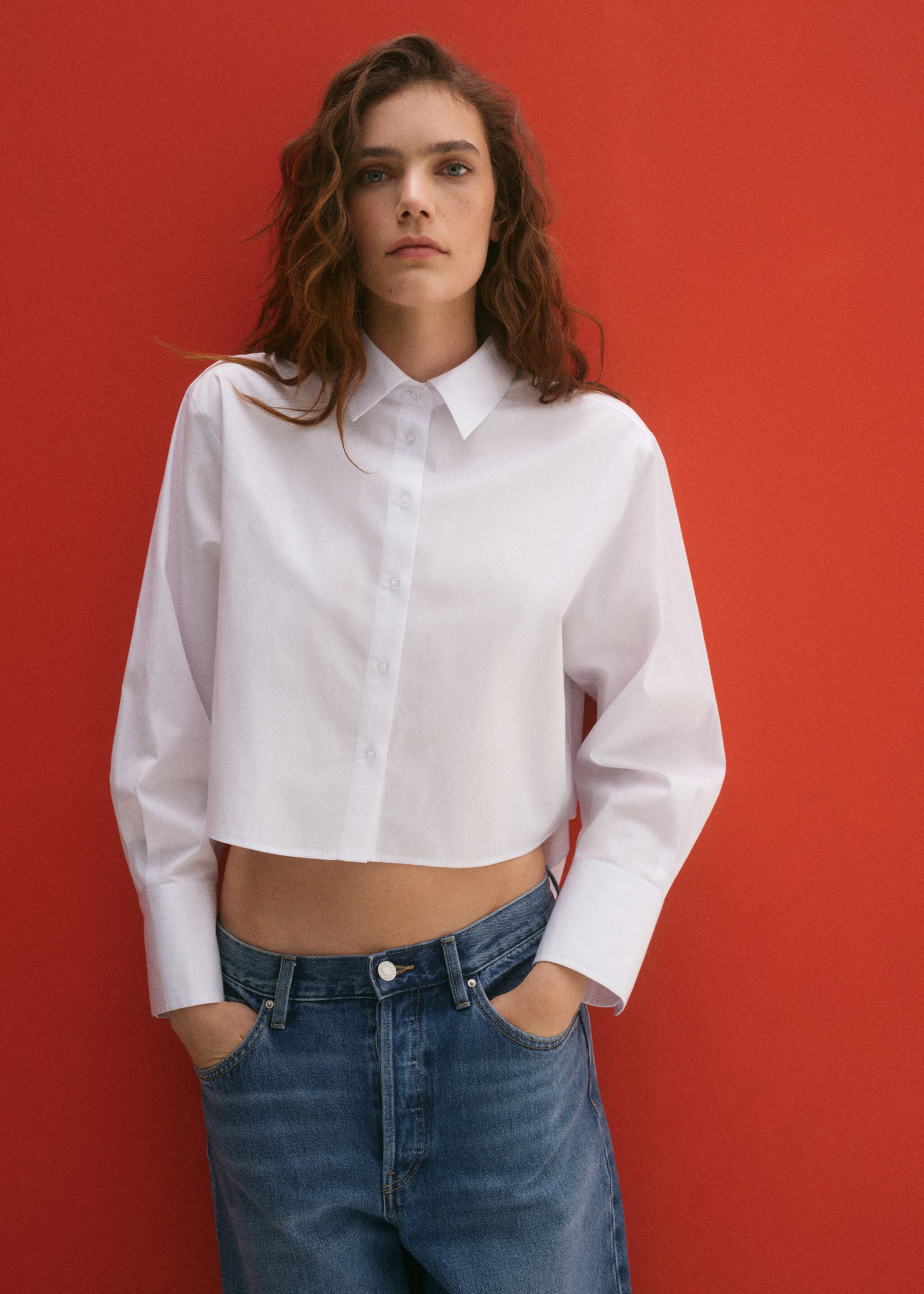 Regular cropped shirt - Medium plane, Off White. Ref: 87054800-00.