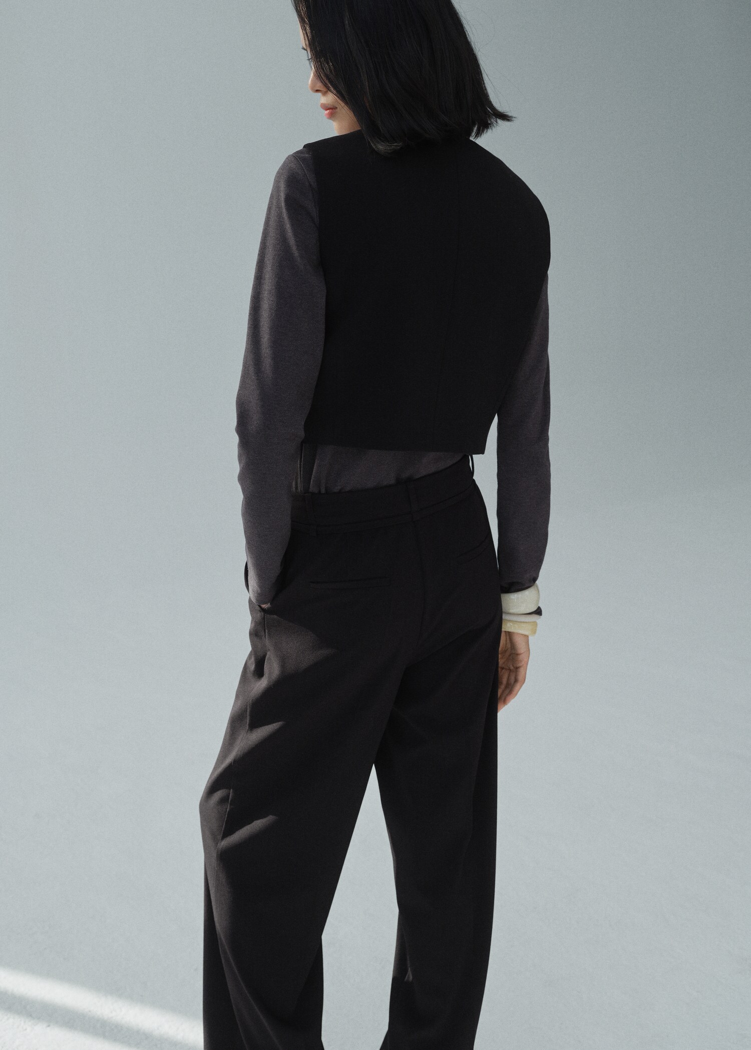 Suit waistcoat with buttons - Reverse of the article