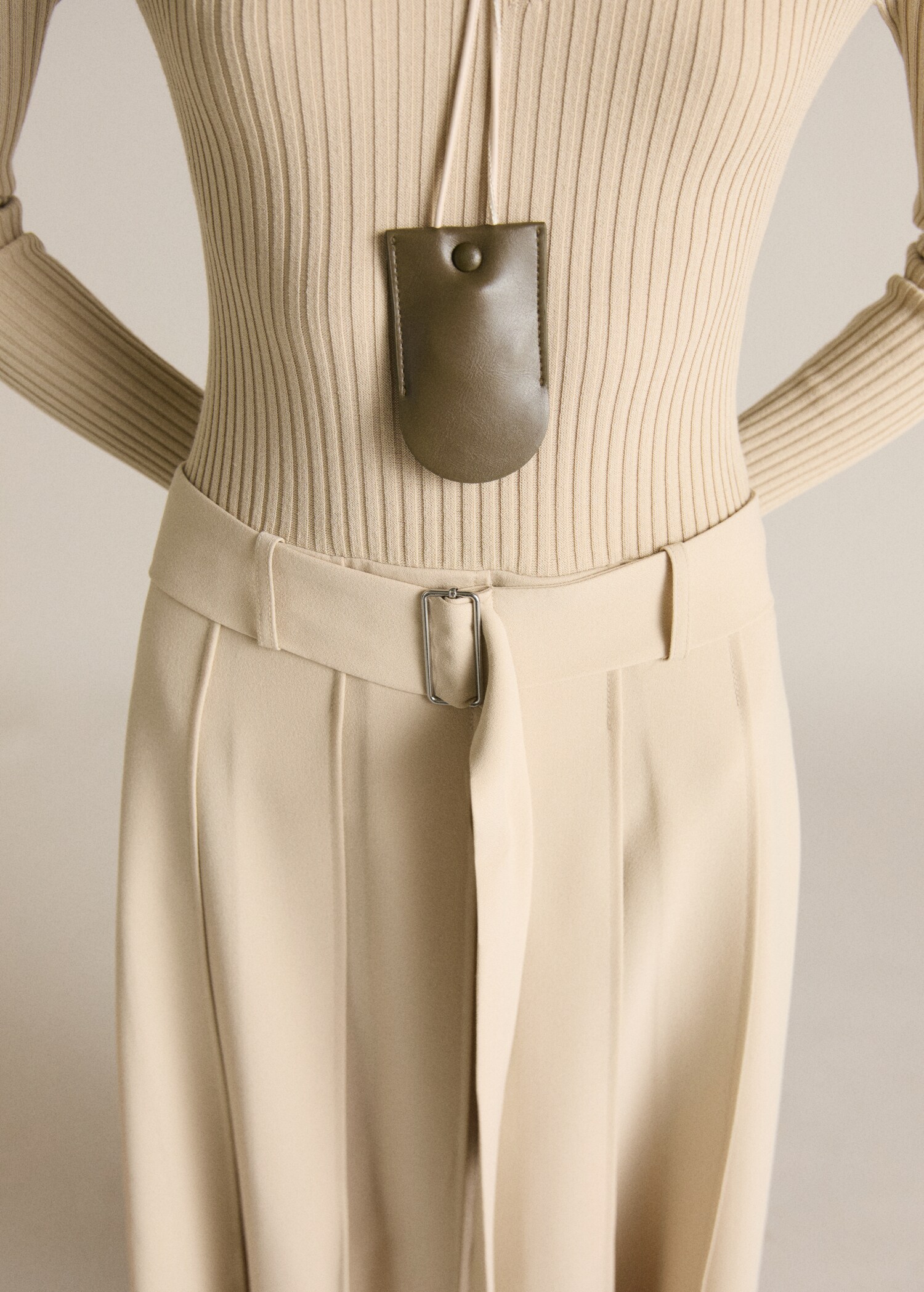Combined woven dress with belt - Details of the article 6