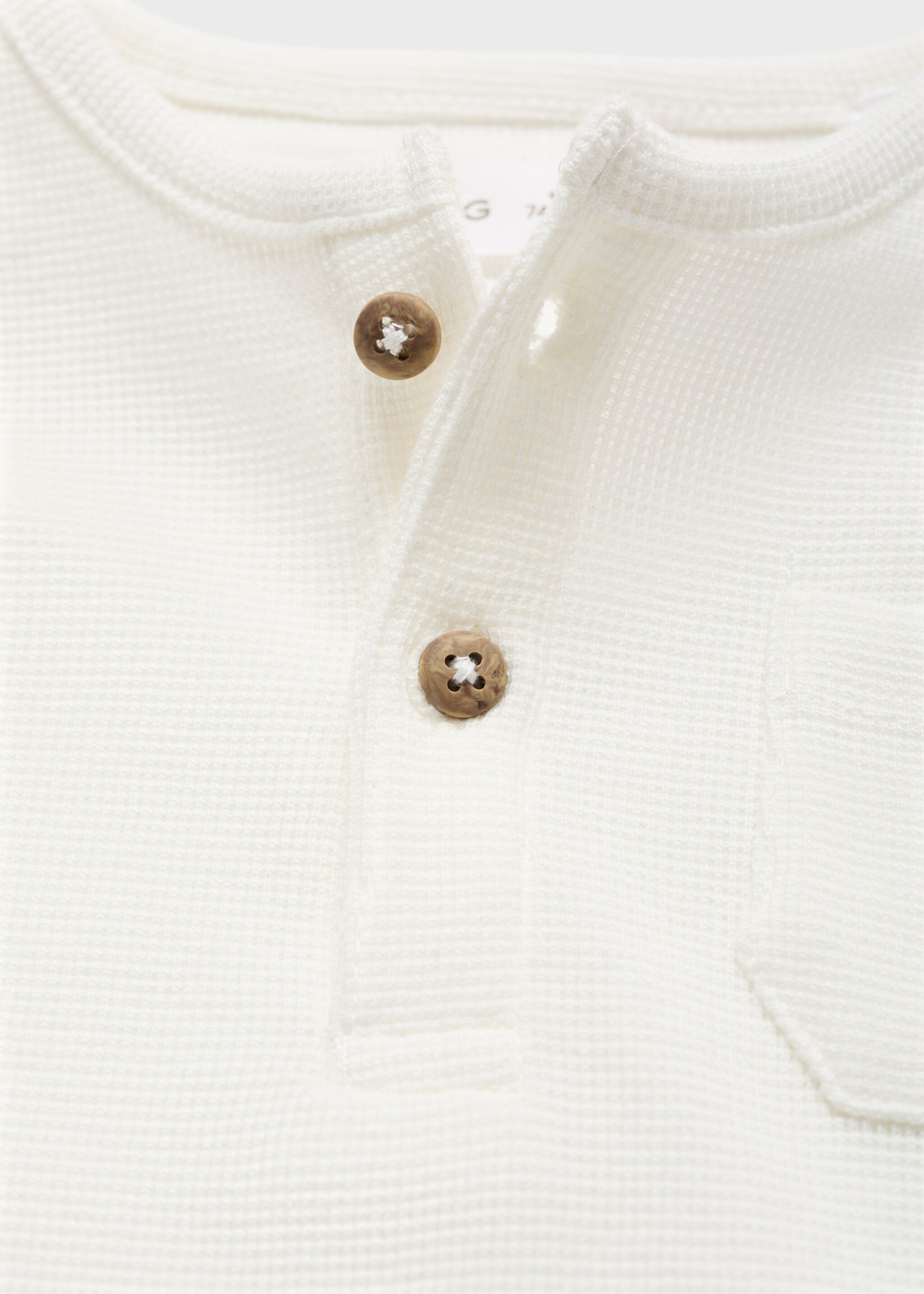 Buttoned long sleeve t-shirt - Details of the article 8, Off White. Ref: 87054805-00.