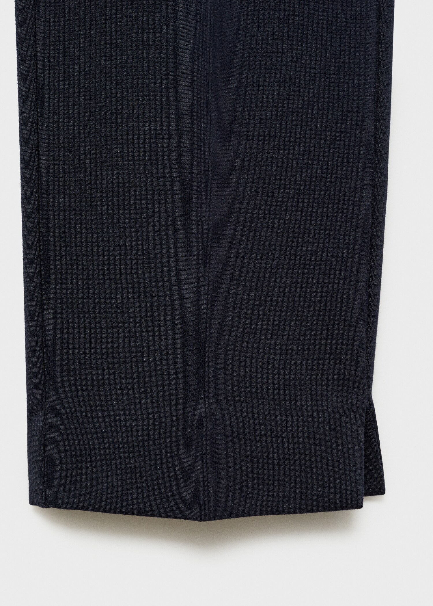 Straight mid-rise trousers - Details of the article 0