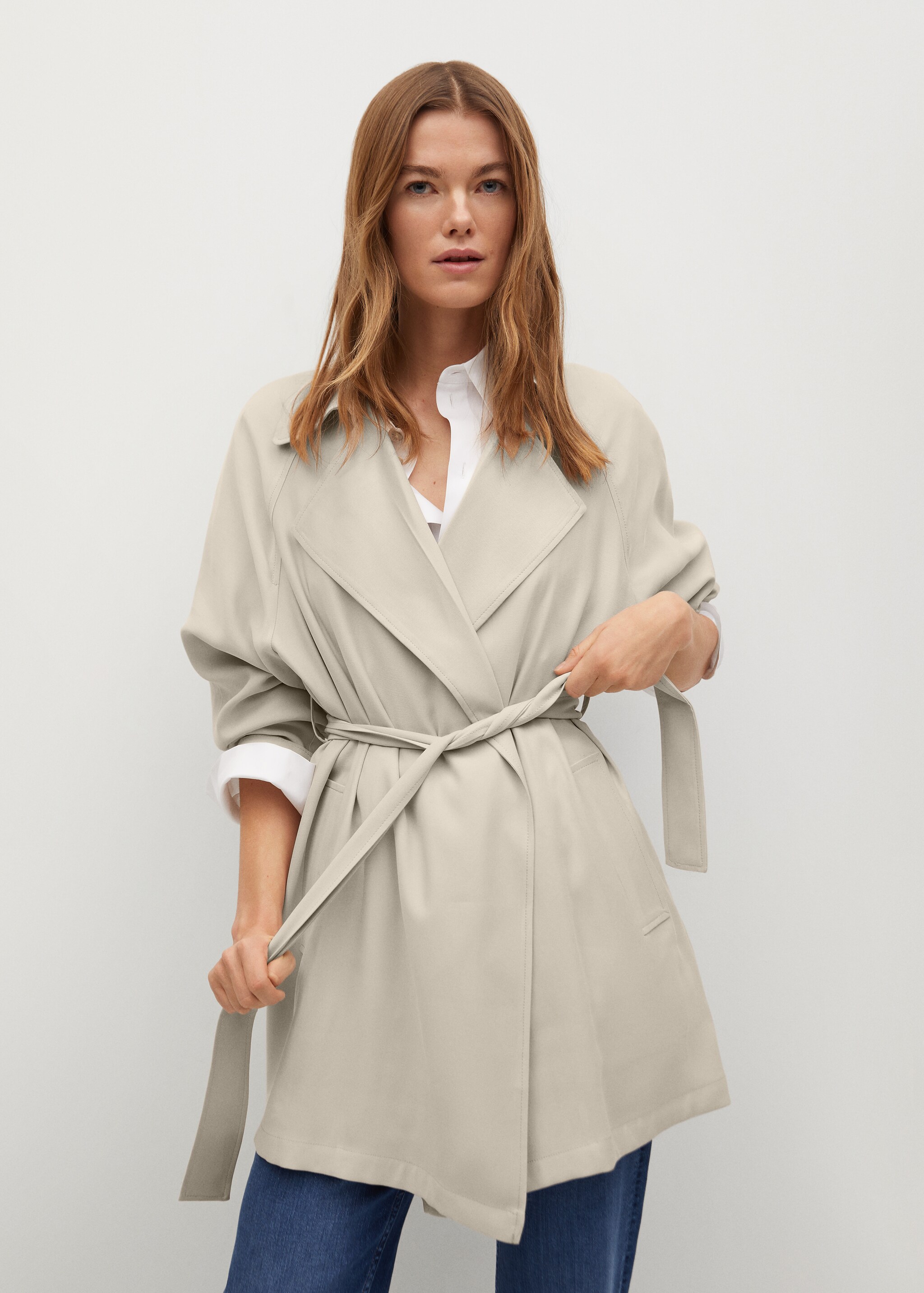 Trench fluido corto - Plano medio