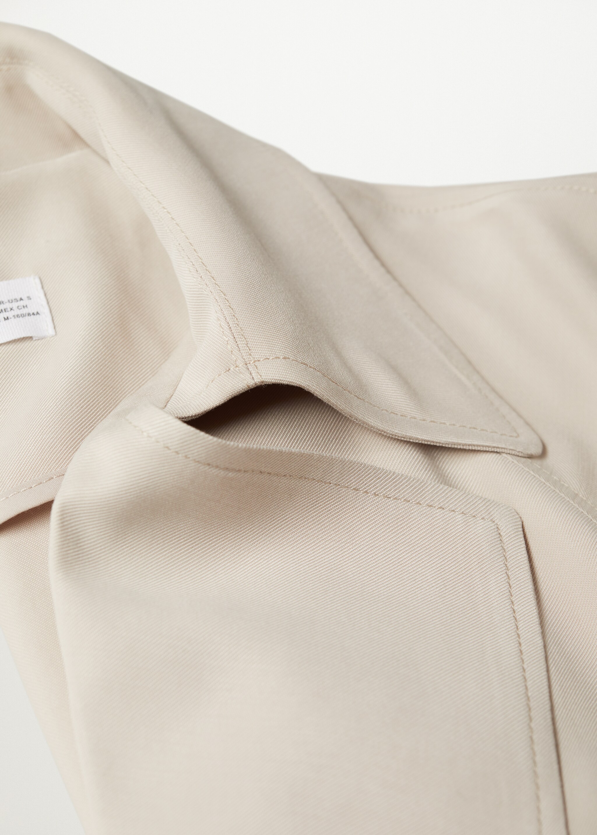 Trench fluido corto - Detalle del artículo 8