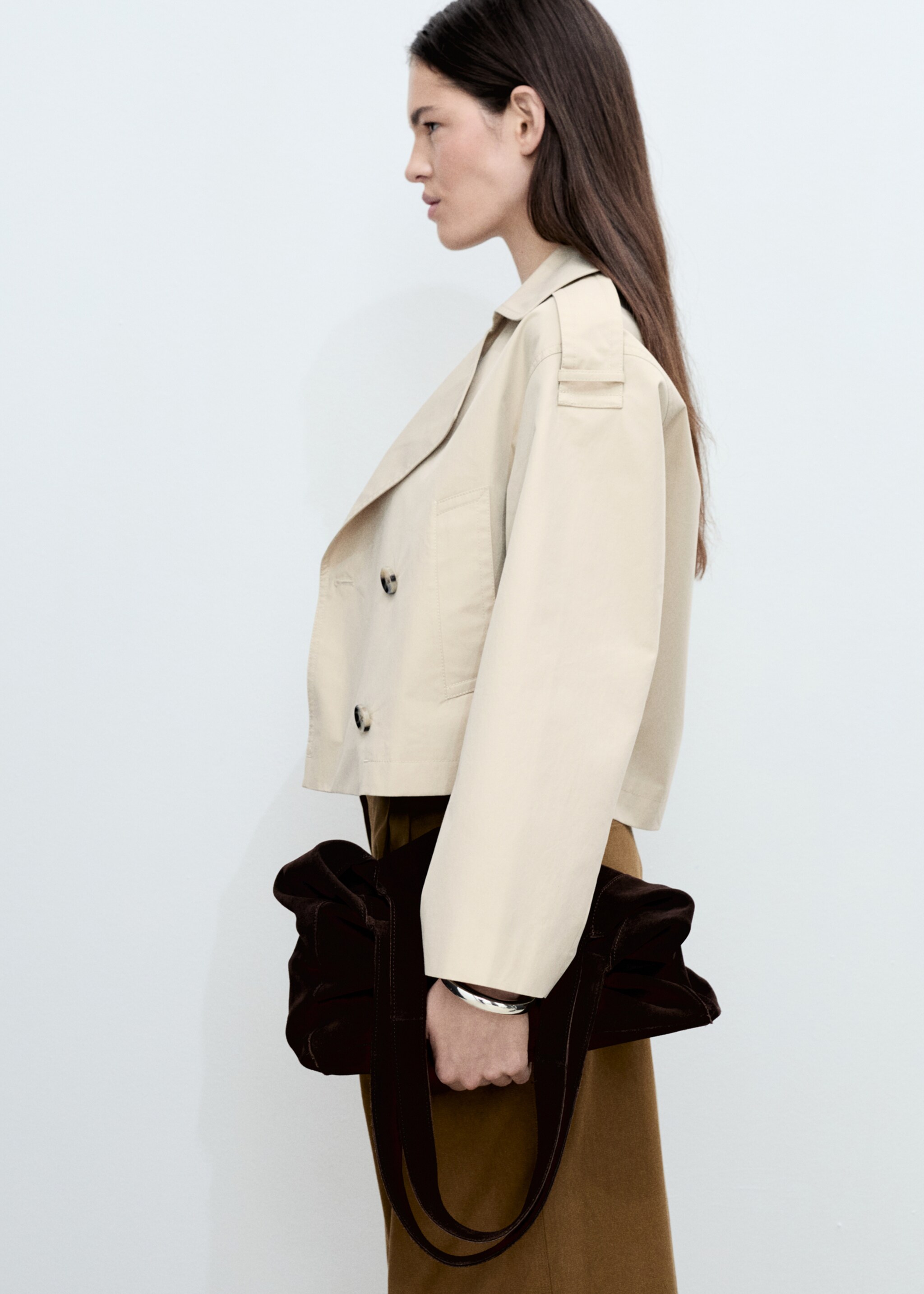 Double-breasted cropped trench coat - Details of the article 6, Light/Pastel Grey. Ref: 87055735-00.