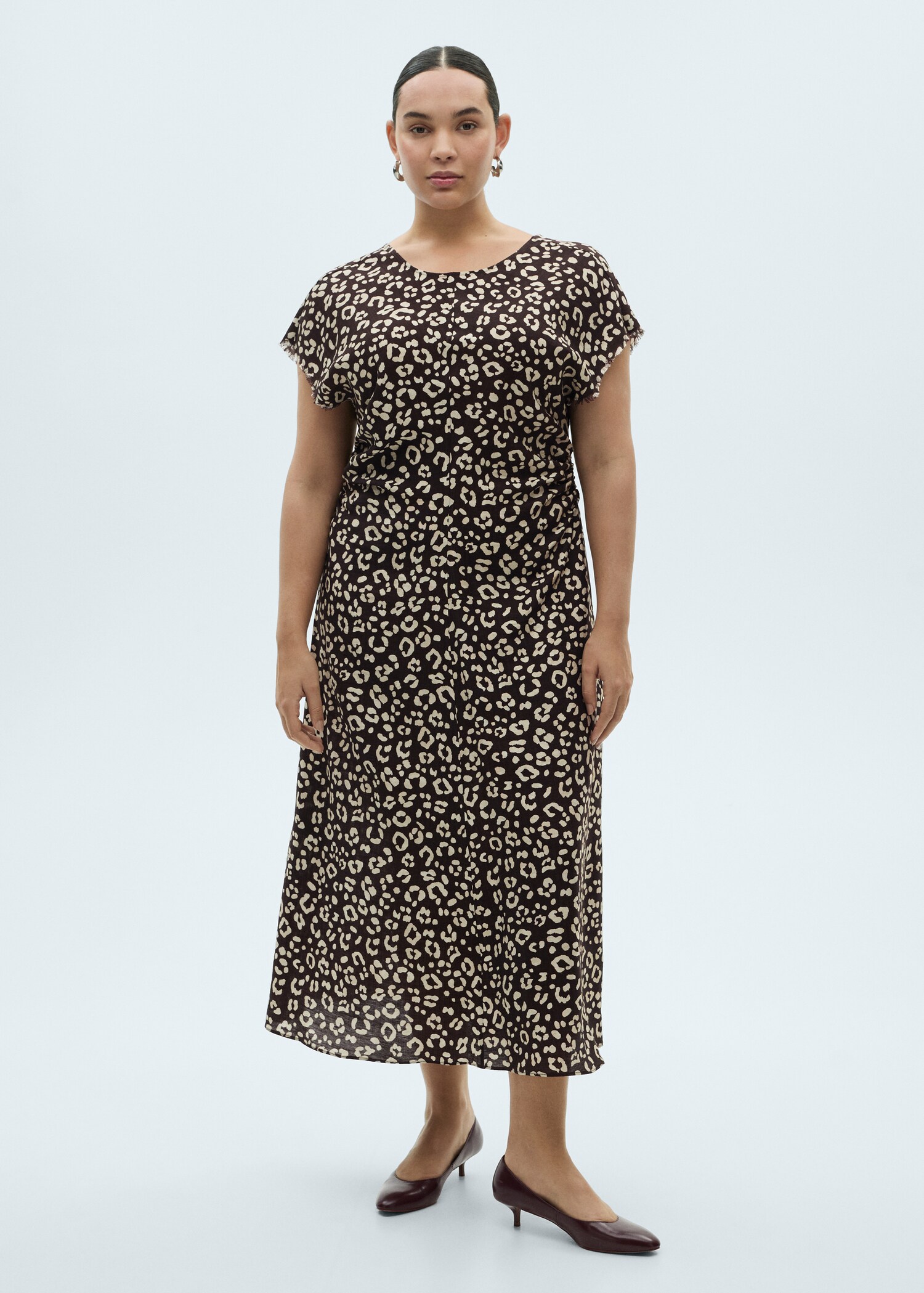 Animal-print dress with frayed edges - Details of the article 3