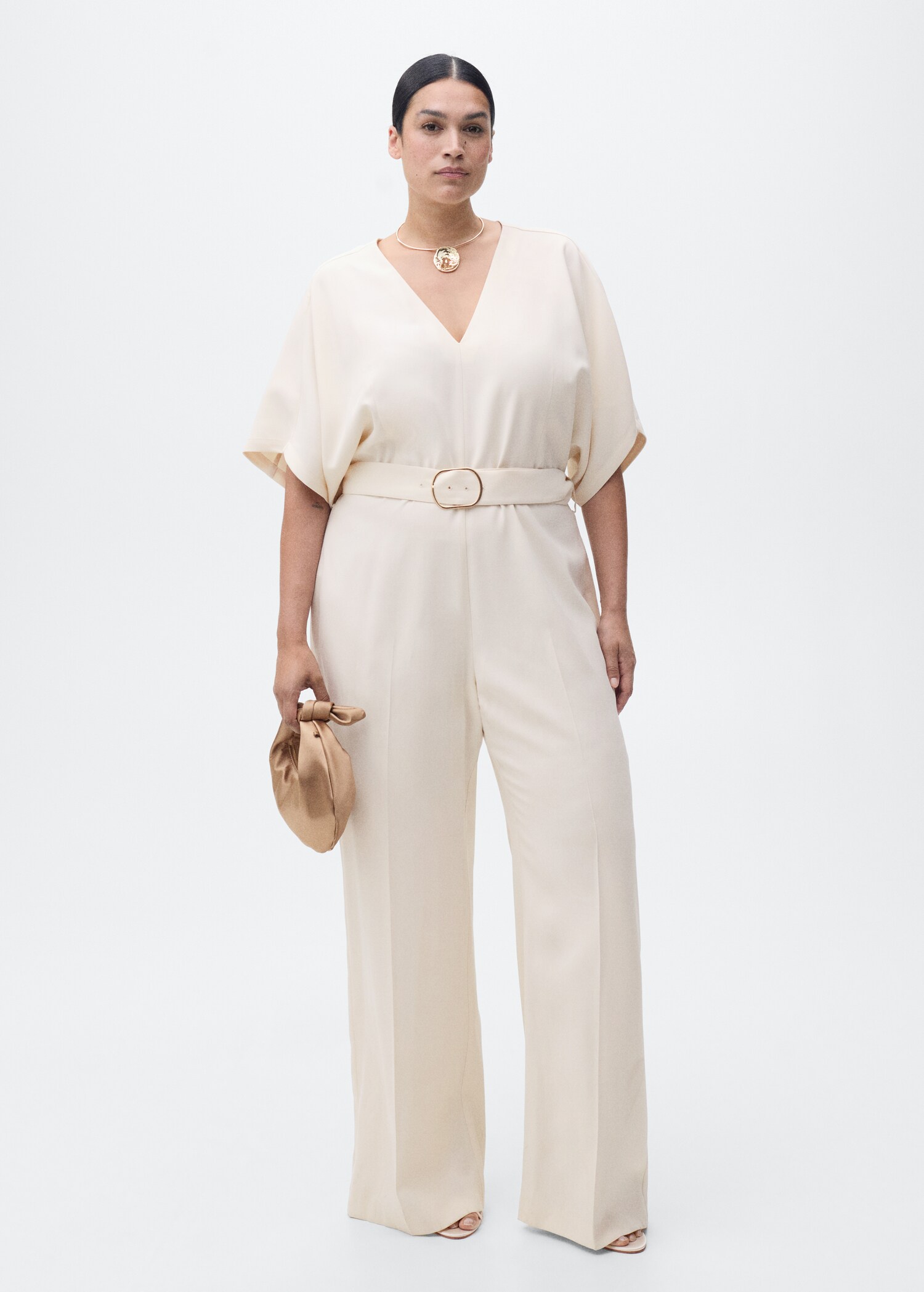 Long jumpsuit with belt and buckle - Details of the article 3