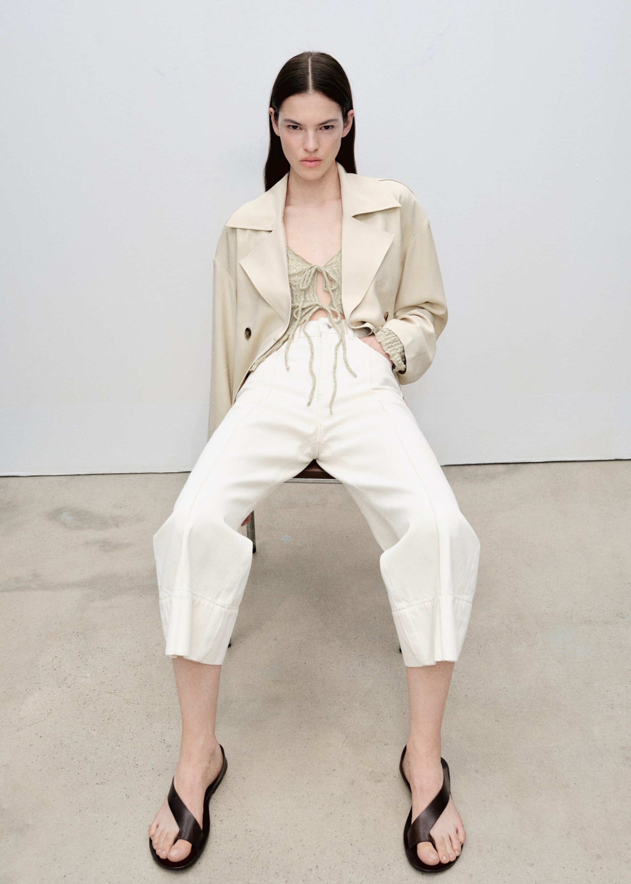 Cropped wideleg jeans med sømmer - Artikkeldetalj 2, Ecru. Ref: 87055768-00.