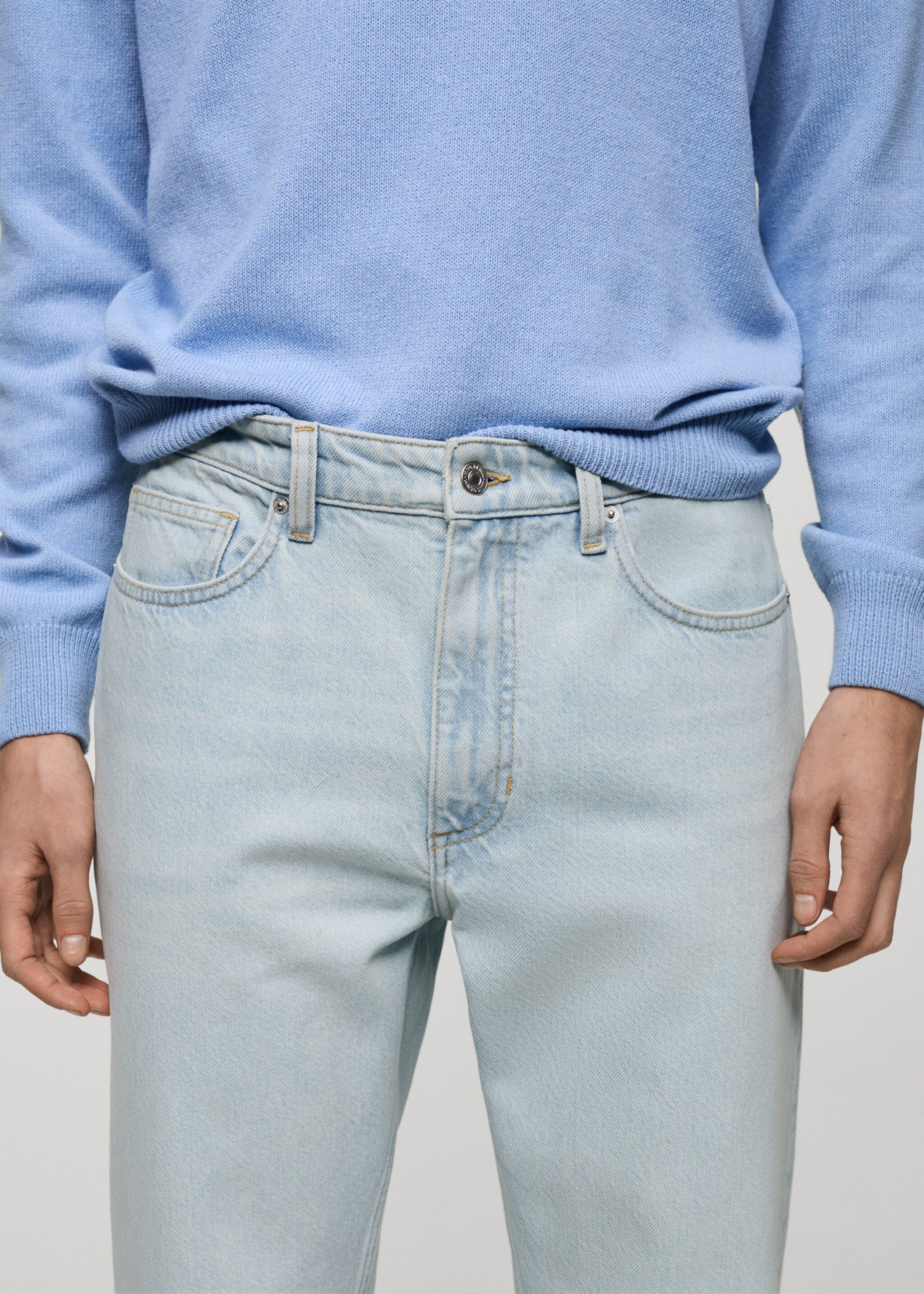 Cropped carrot-fit jeans - Details of the article 1, Bleach Blue. Ref: 87055921-00.
