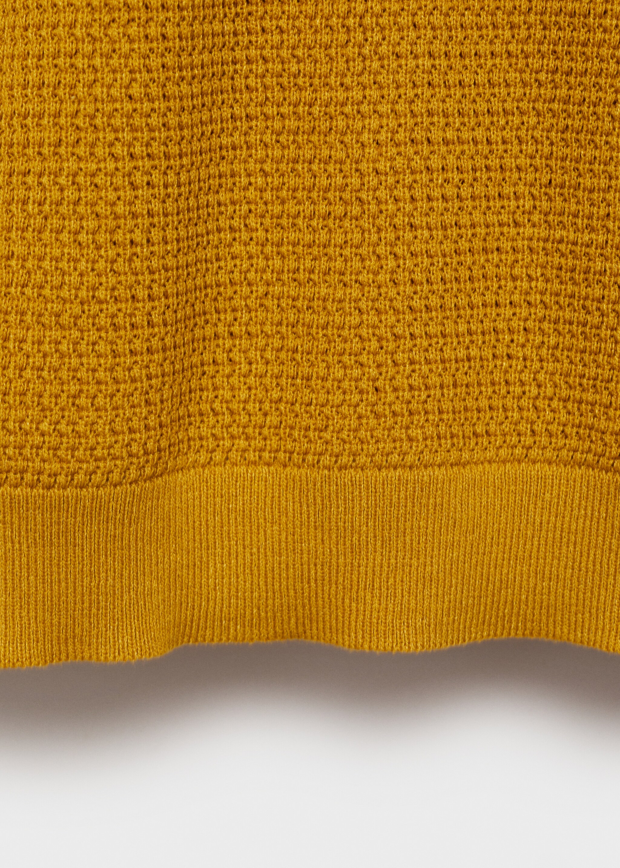 Structured fine-knit polo shirt - Details of the article 0, Curry. Ref: 87055933-00.