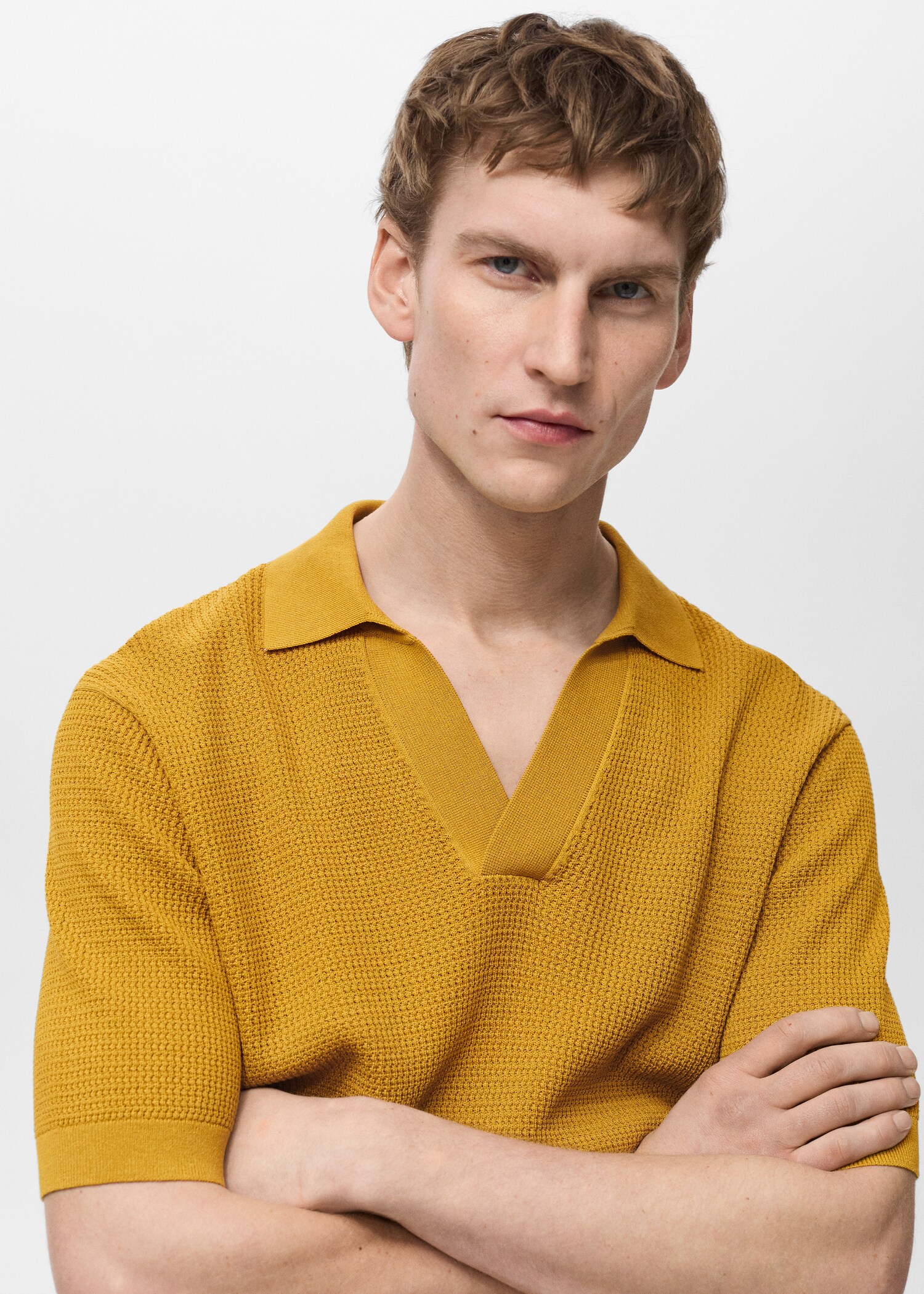 Structured fine-knit polo shirt - Details of the article 1