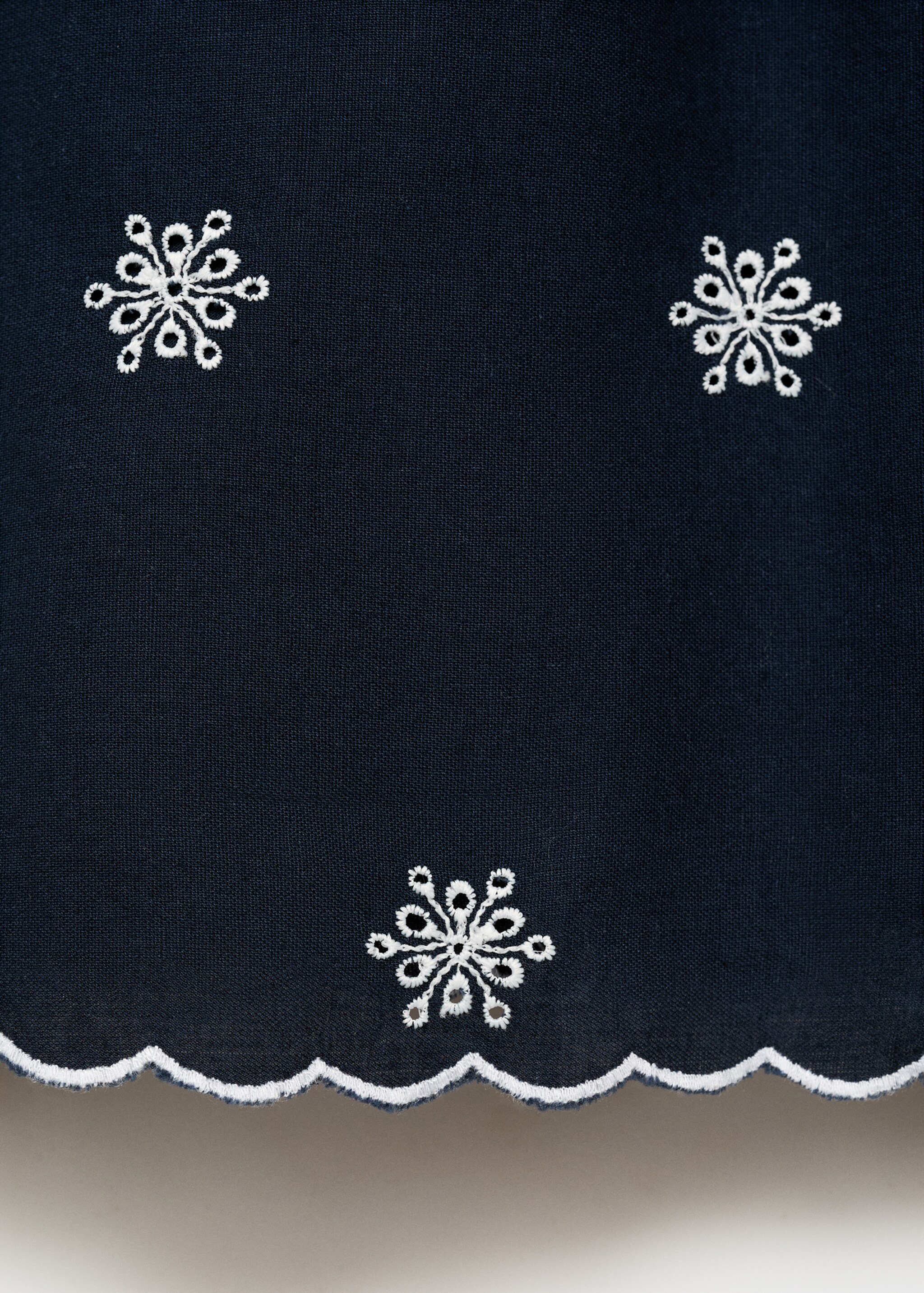 Kleid mit gestickten Details - Detail des Artikels 0, Dunkles Marineblau. Ref: 87055942-00.