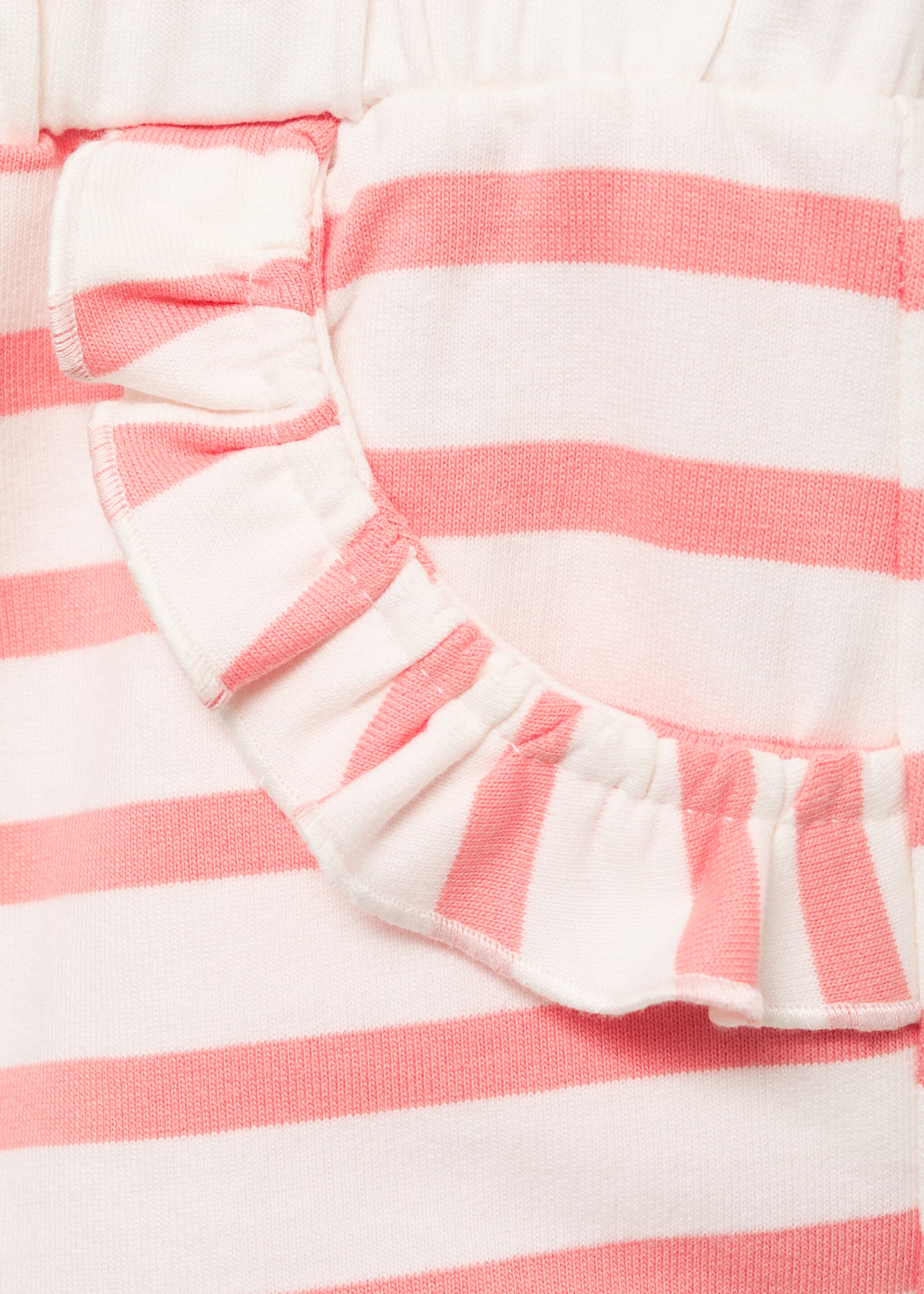 Shorts ratlles butxaques volants - Detall de l'article 8, Vermell corall. Ref: 87055963-00.