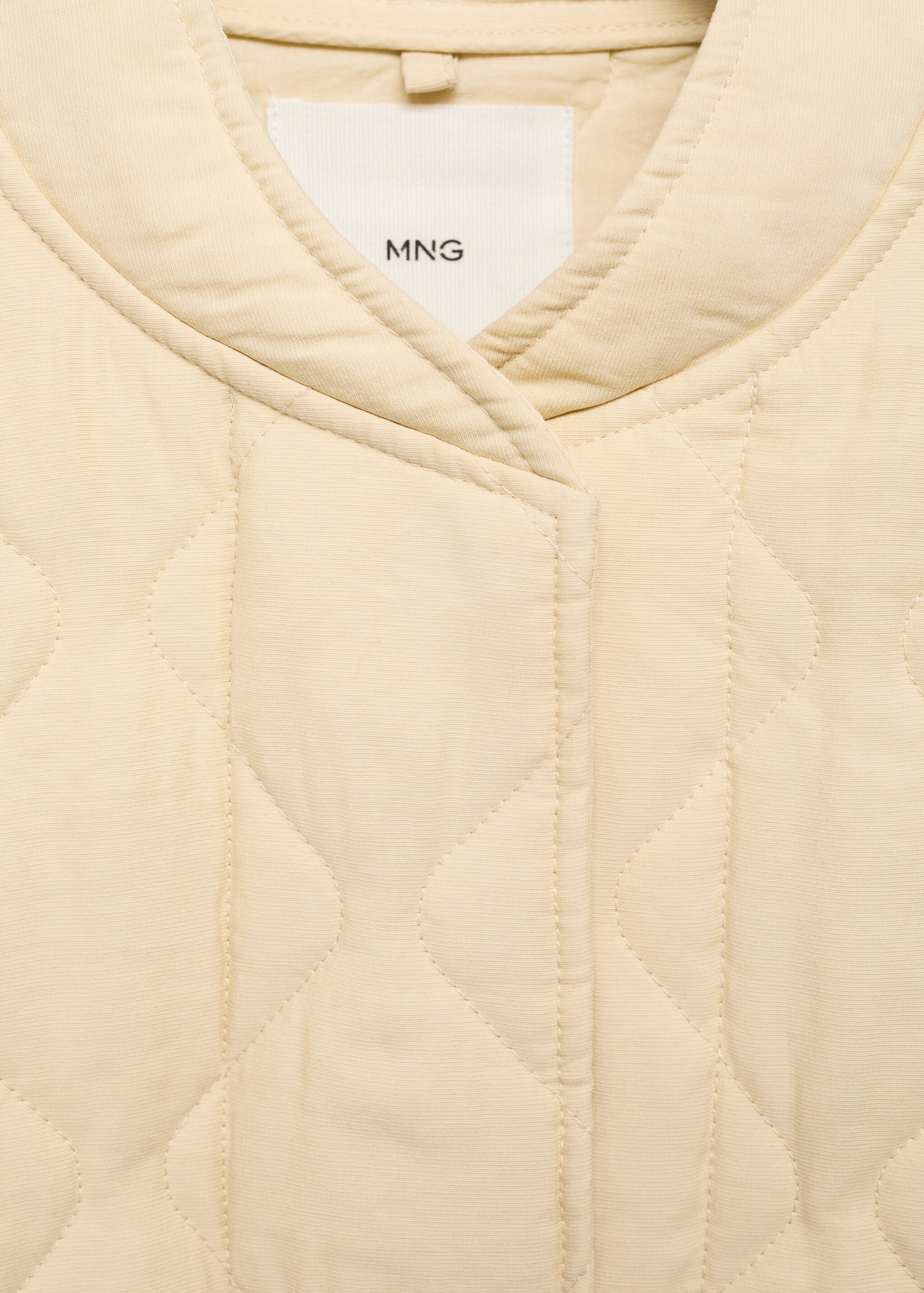 Quilted bomber jacket - Details of the article 8, Pastel Yellow. Ref: 87055968-00.