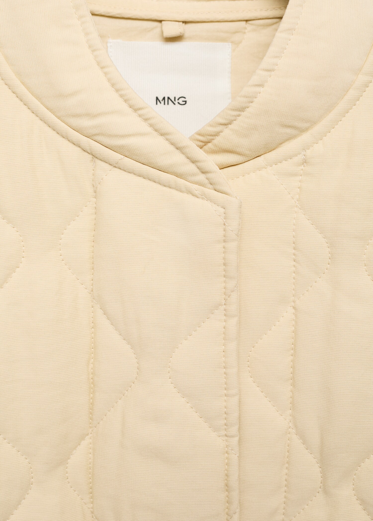 Quilted bomber jacket - Details of the article 8