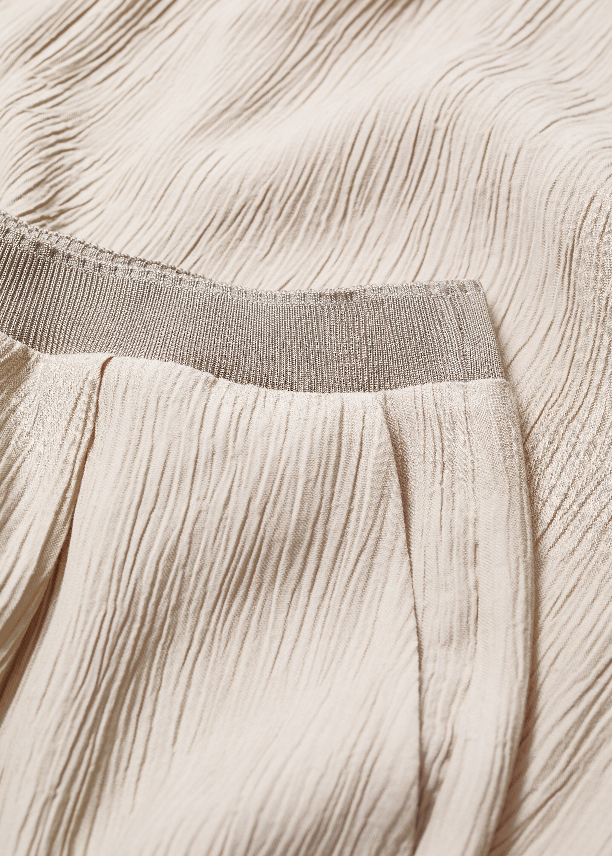 Pantalón fluido plisado - Detalle del artículo 8