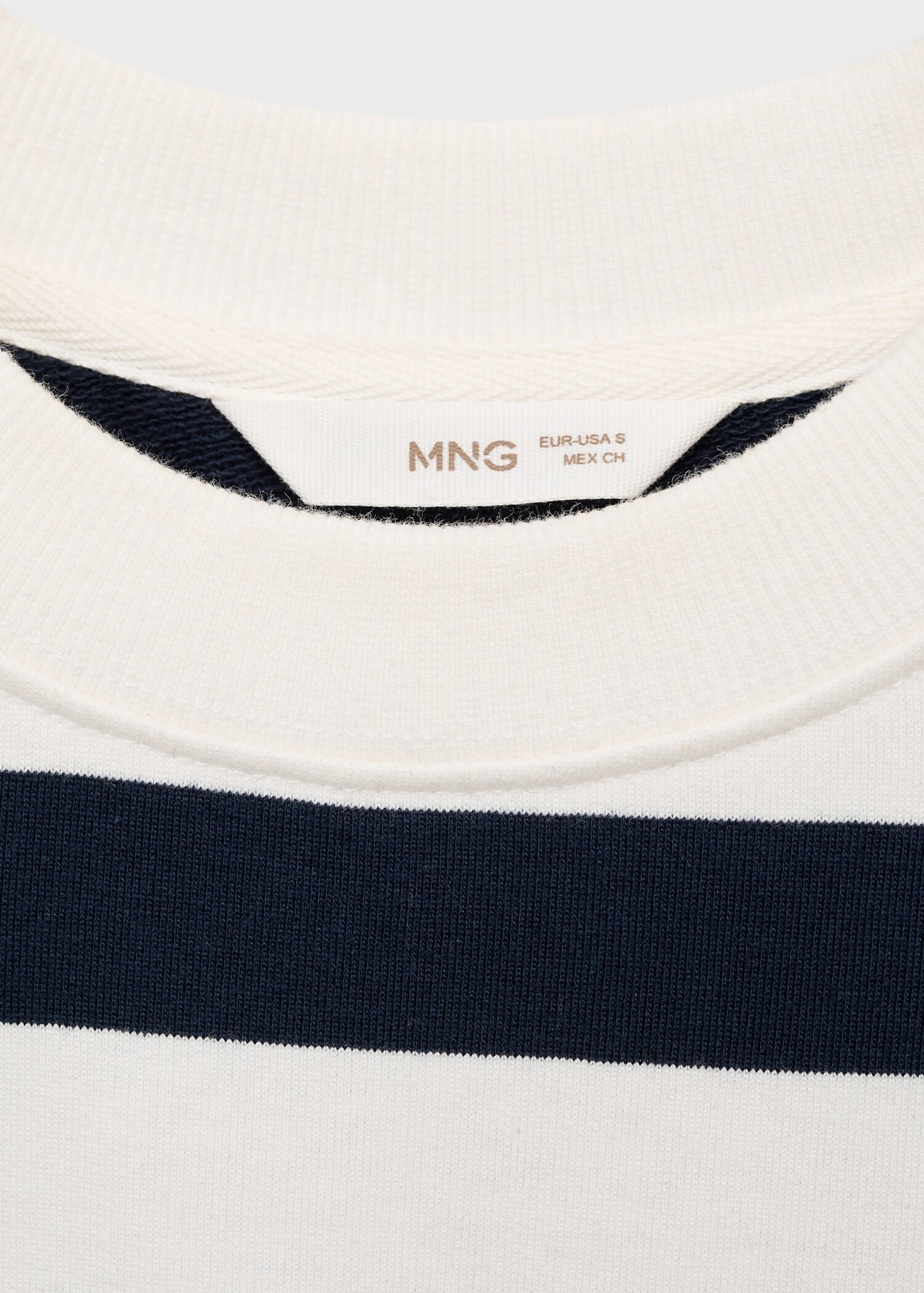 Message striped sweatshirt - Details of the article 8