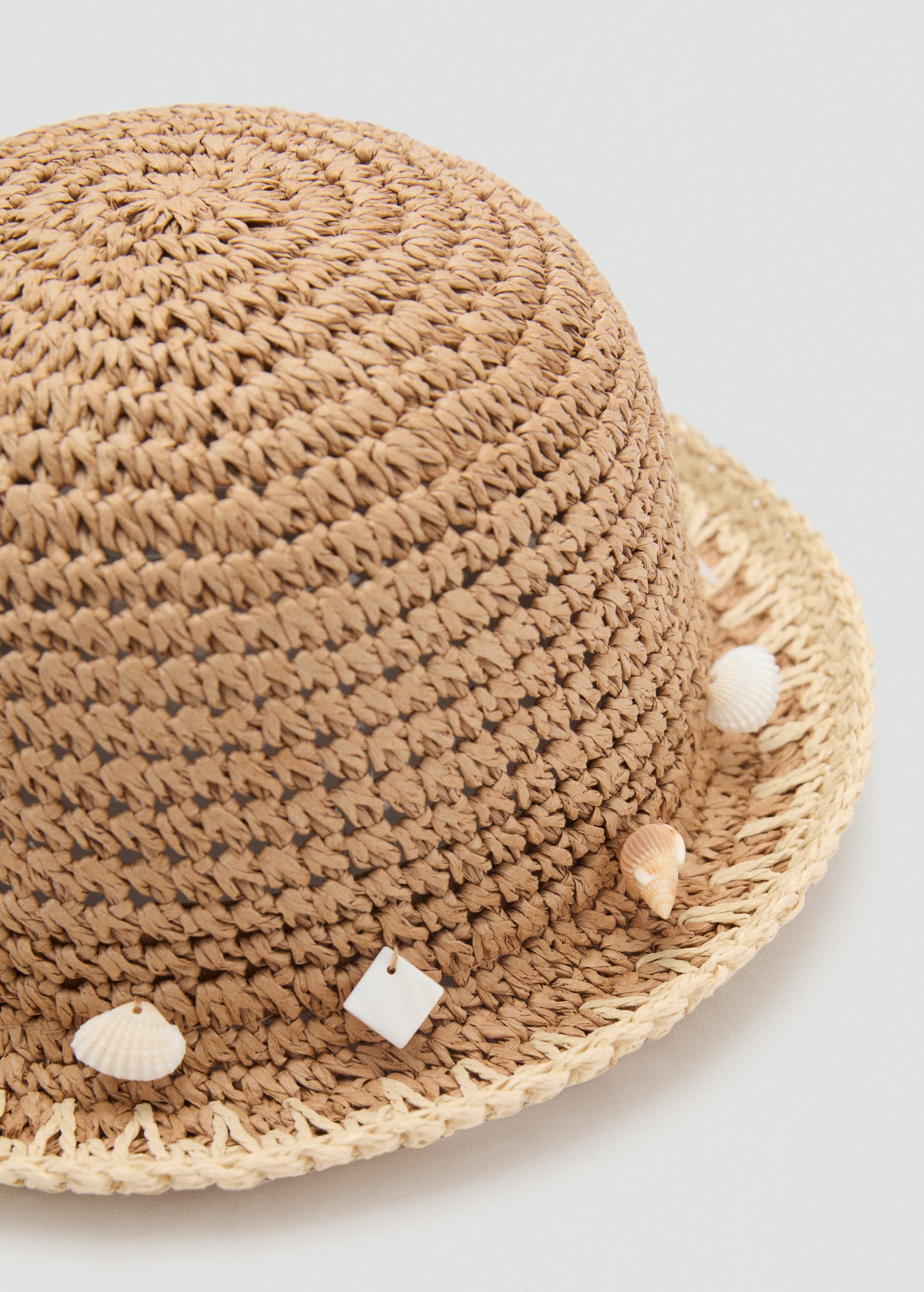 Chapeau paille coquillages - Plan moyen