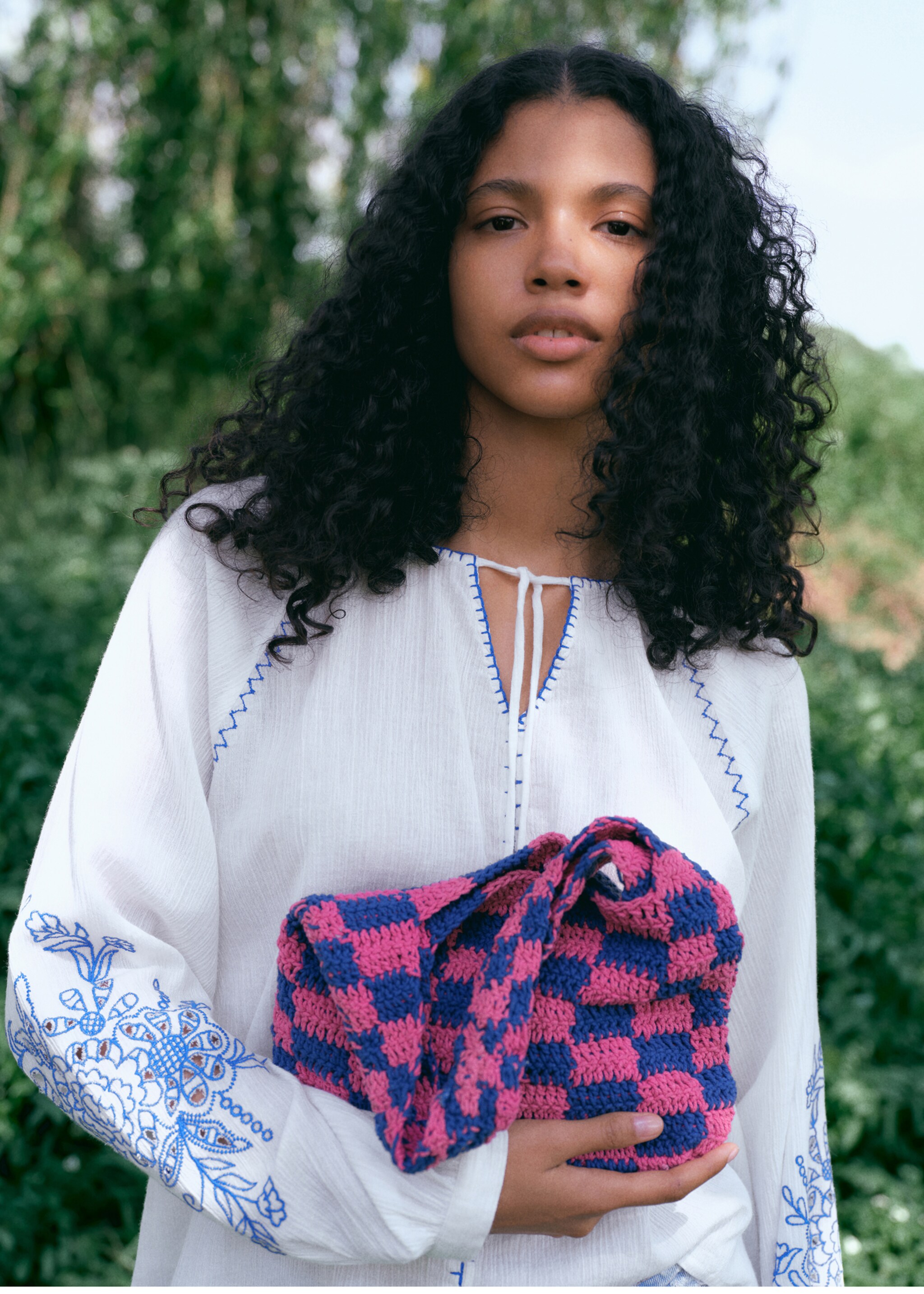 Check crochet bag - Details of the article 9, Fuchsia. Ref: 87056716-00.