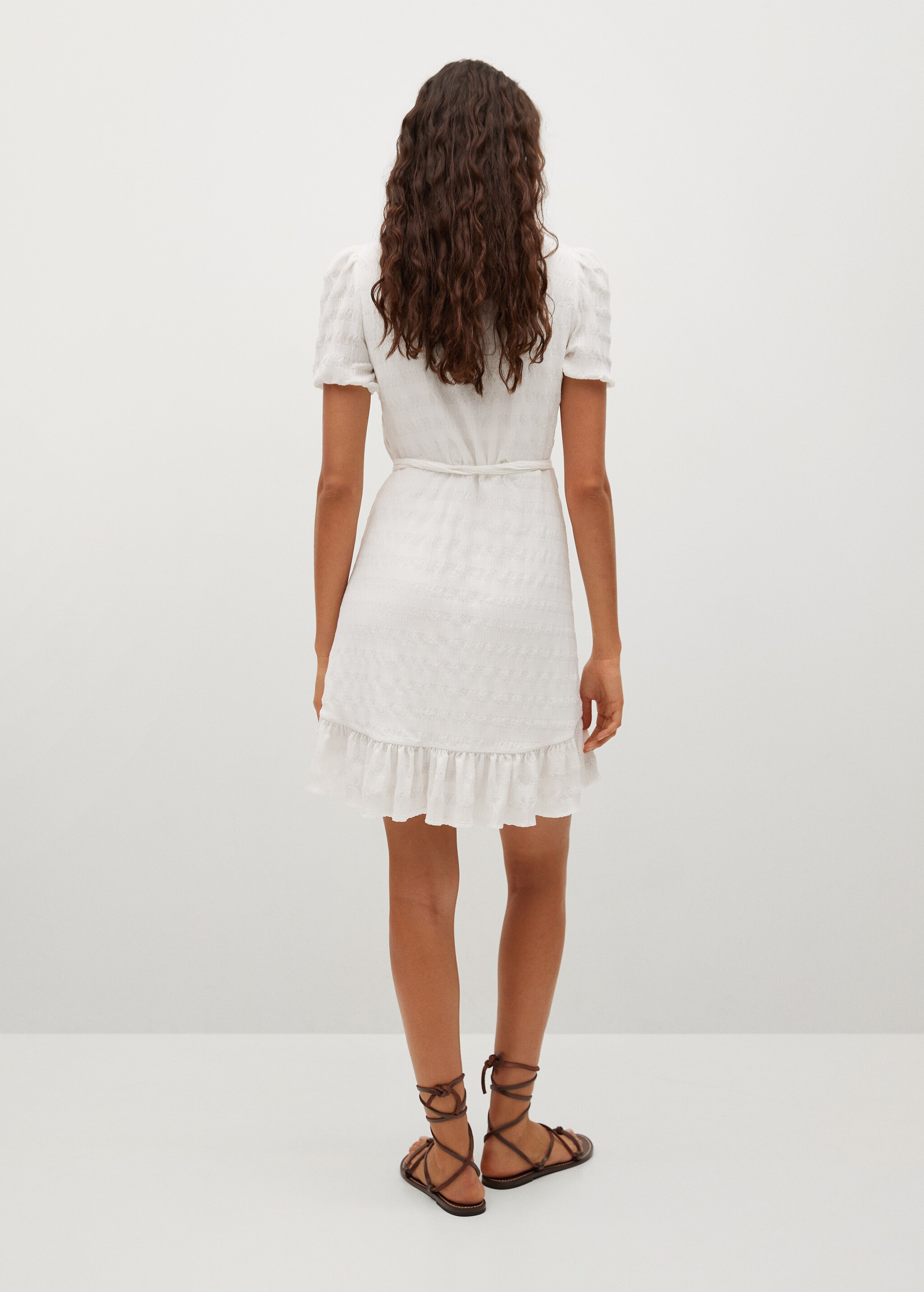 Vestido textura volante - Reverso del artículo