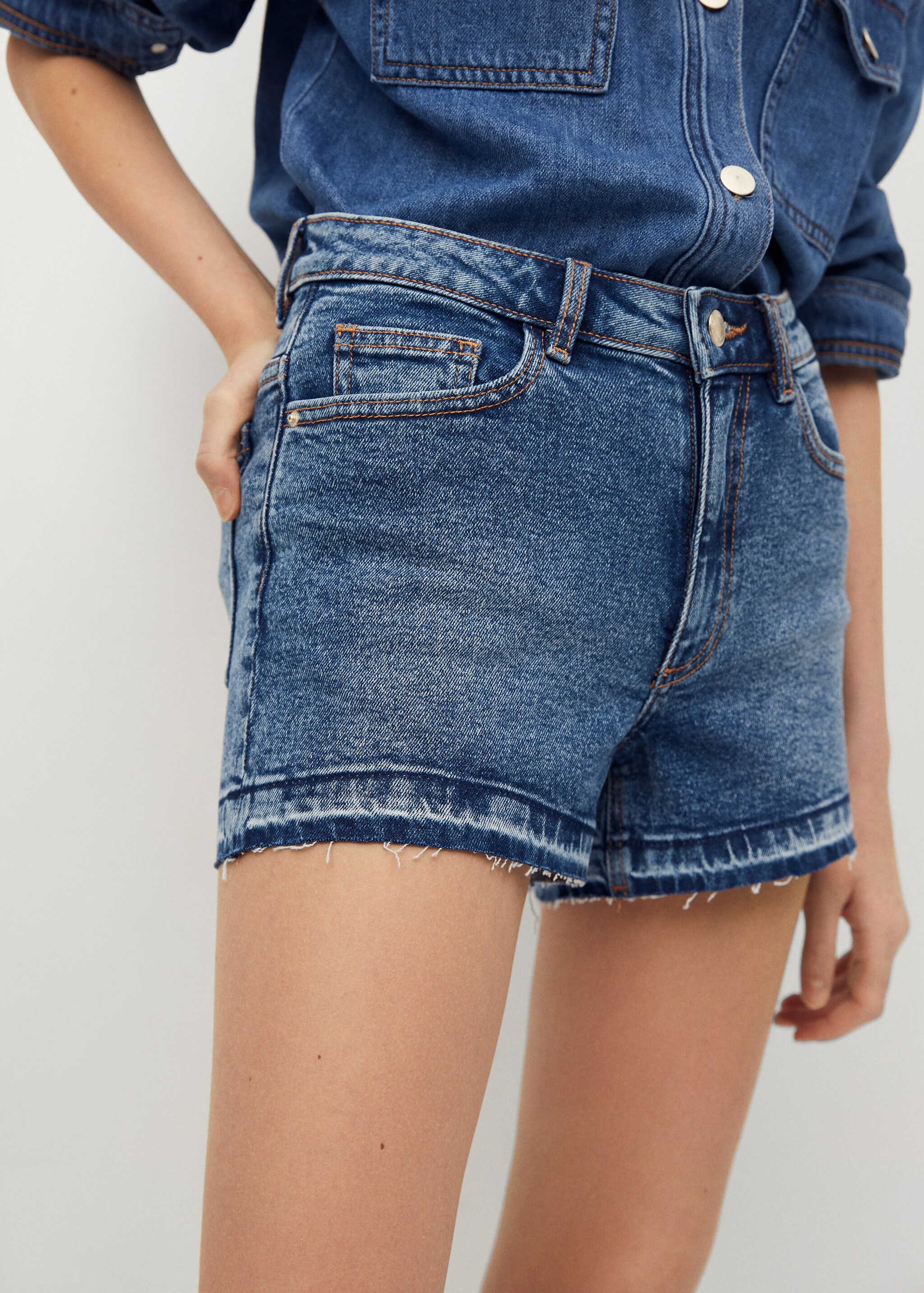 Short denim - Detalle del artículo 1