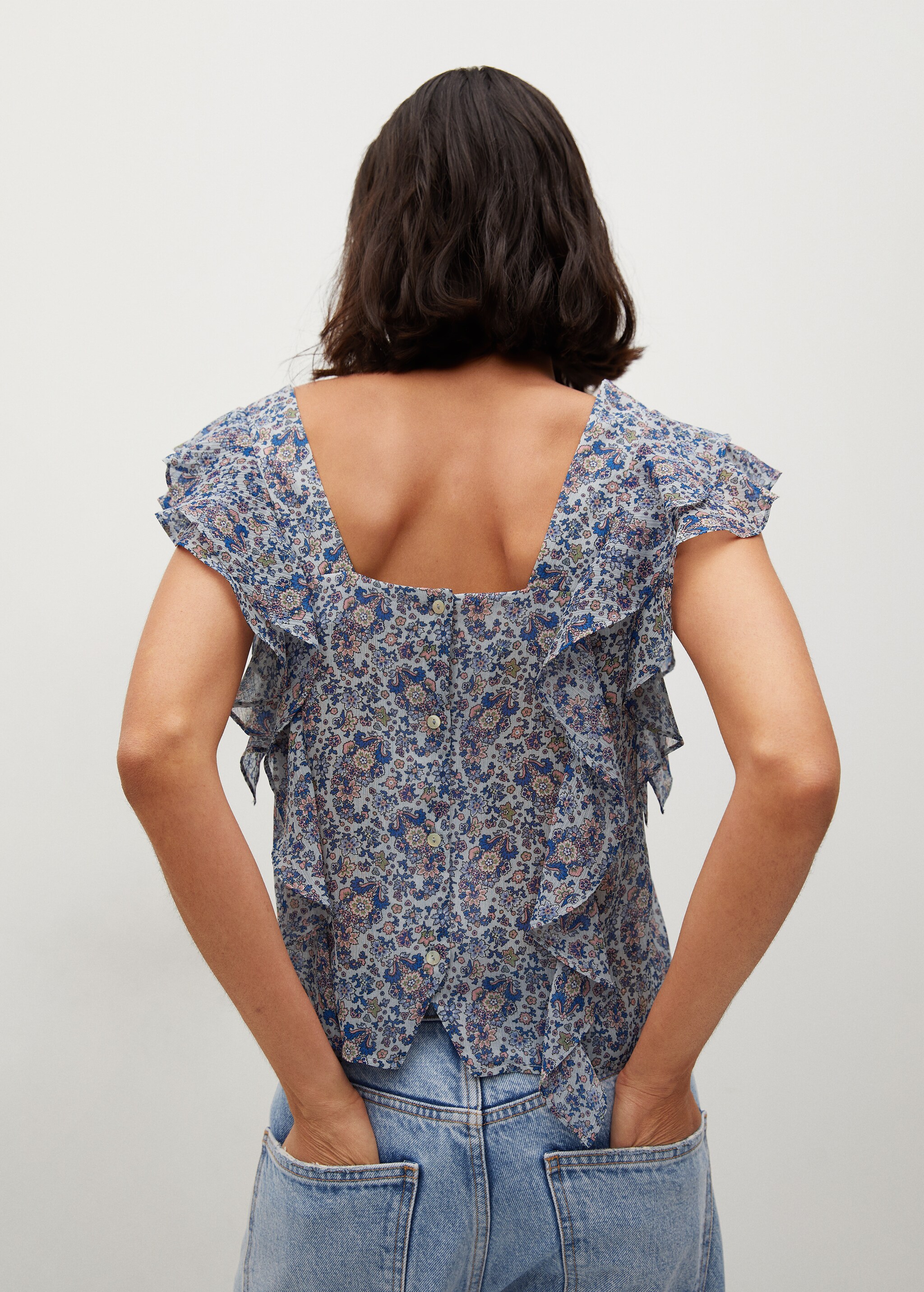 Blusa estampada volantes - Reverso del artículo