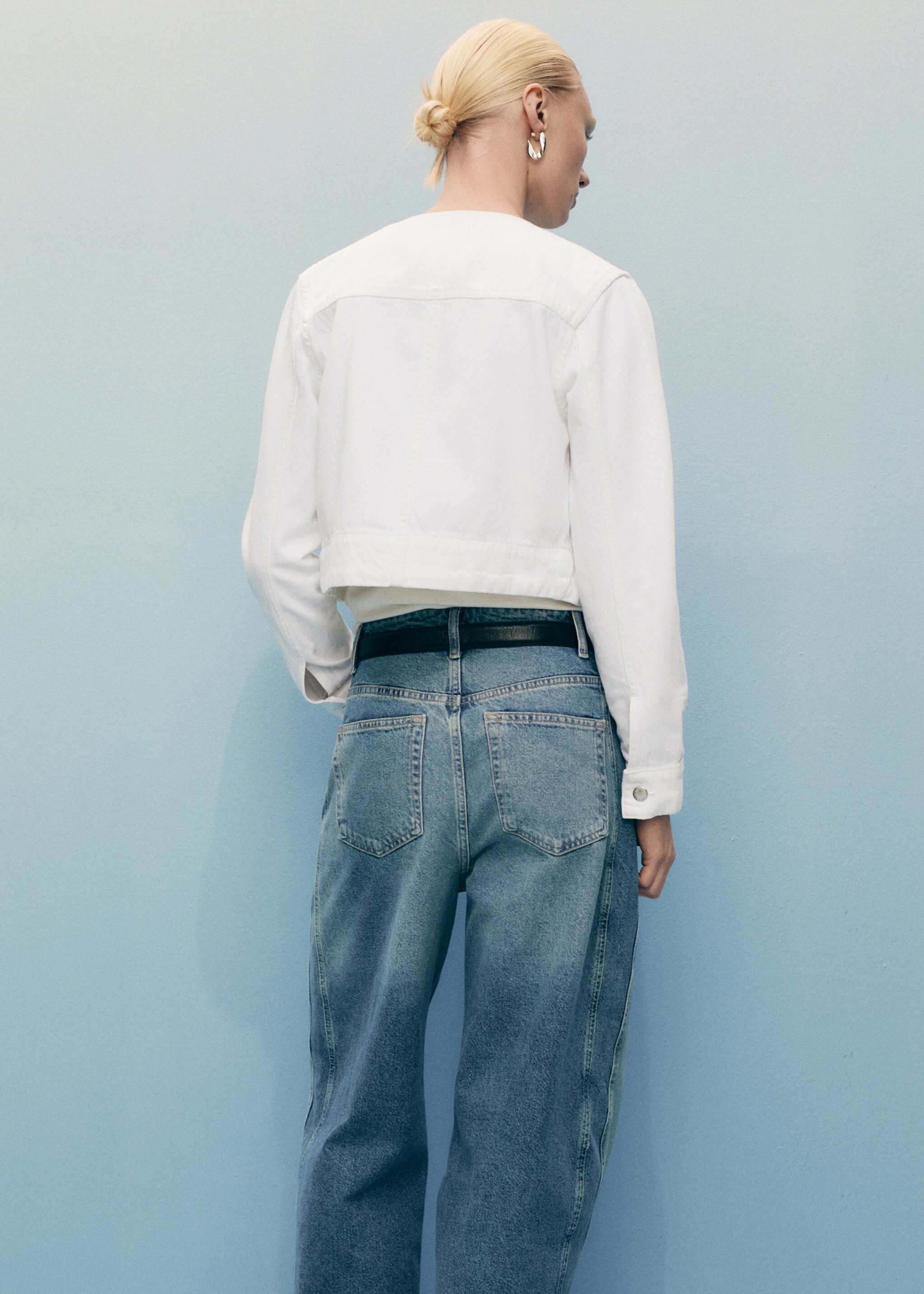 Crop denim jacket - Reverse of the article, White. Ref: 87057175-00.