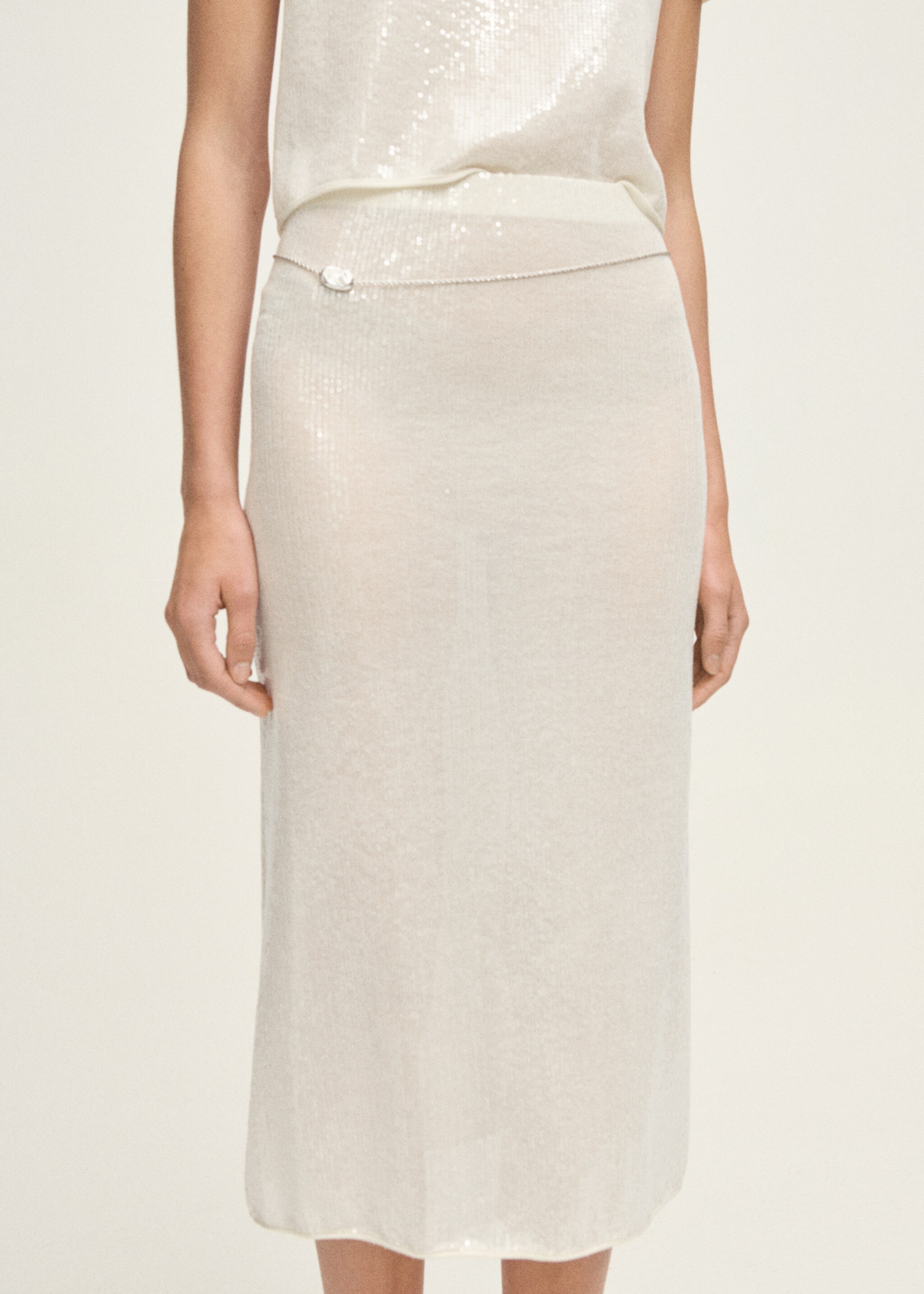 Falda punto lápiz lentejuelas - Plano medio, Vainilla. Ref: 87057190-00.