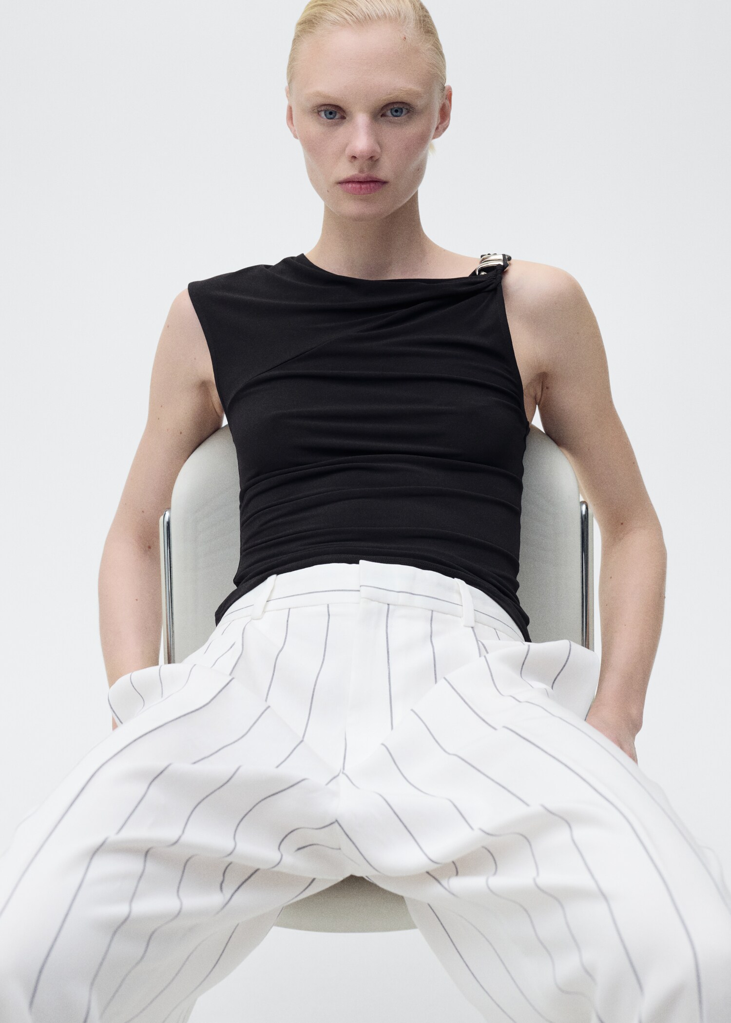 Striped suit trousers - Details of the article 2