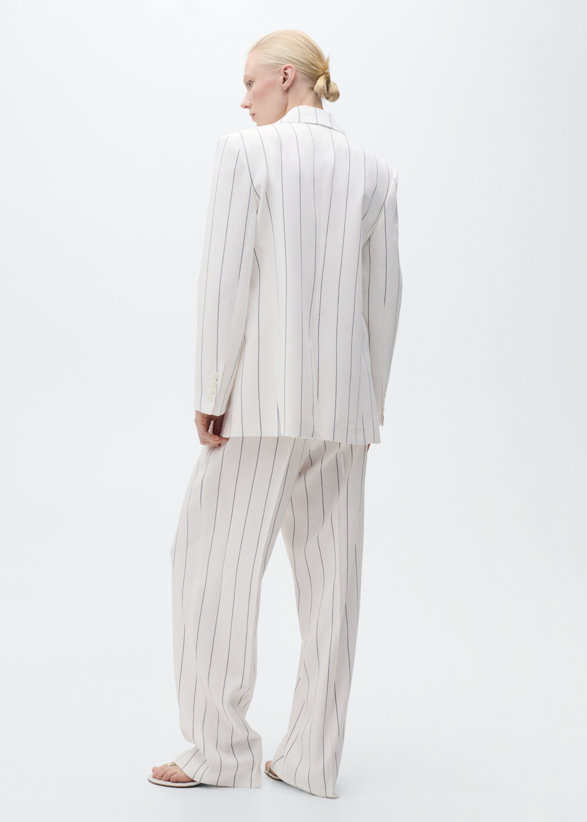 Striped suit trousers - Reverse of the article, White. Ref: 87057195-00.
