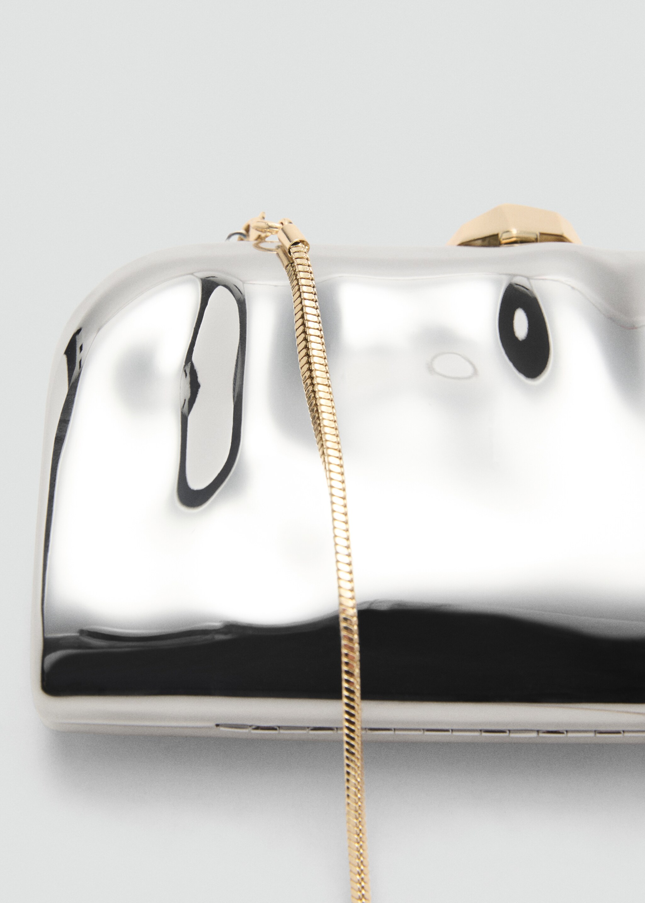 Clutch mit Kettenhenkel - Detail des Artikels 1, Silber. Ref: 87057674-00.