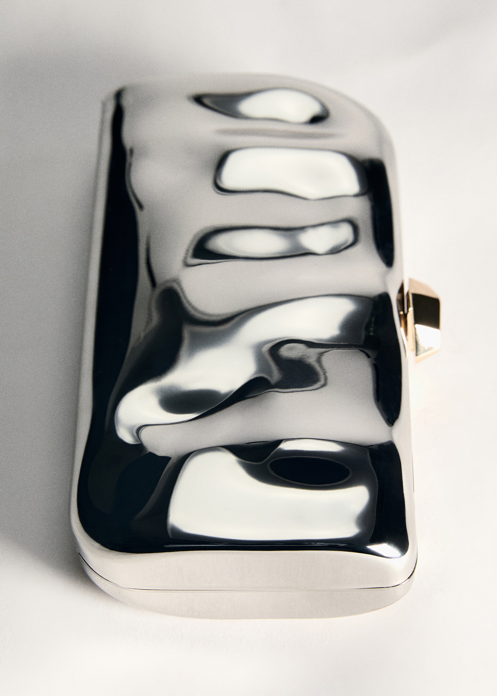 Clutch mit Kettenhenkel - Detail des Artikels 5, Silber. Ref: 87057674-00.