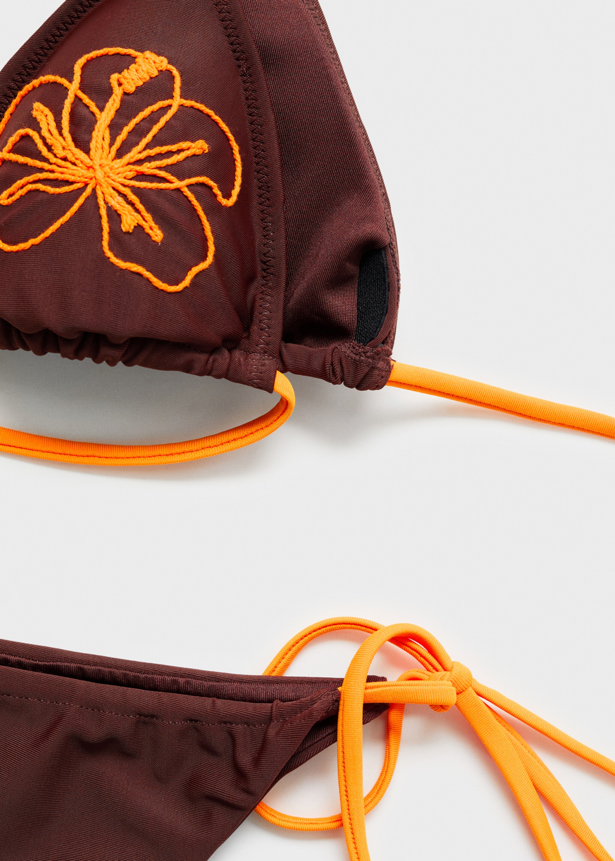 Top bikini flor bordada - Detalle del artículo 8, Chocolate. Ref: 87057677-00.