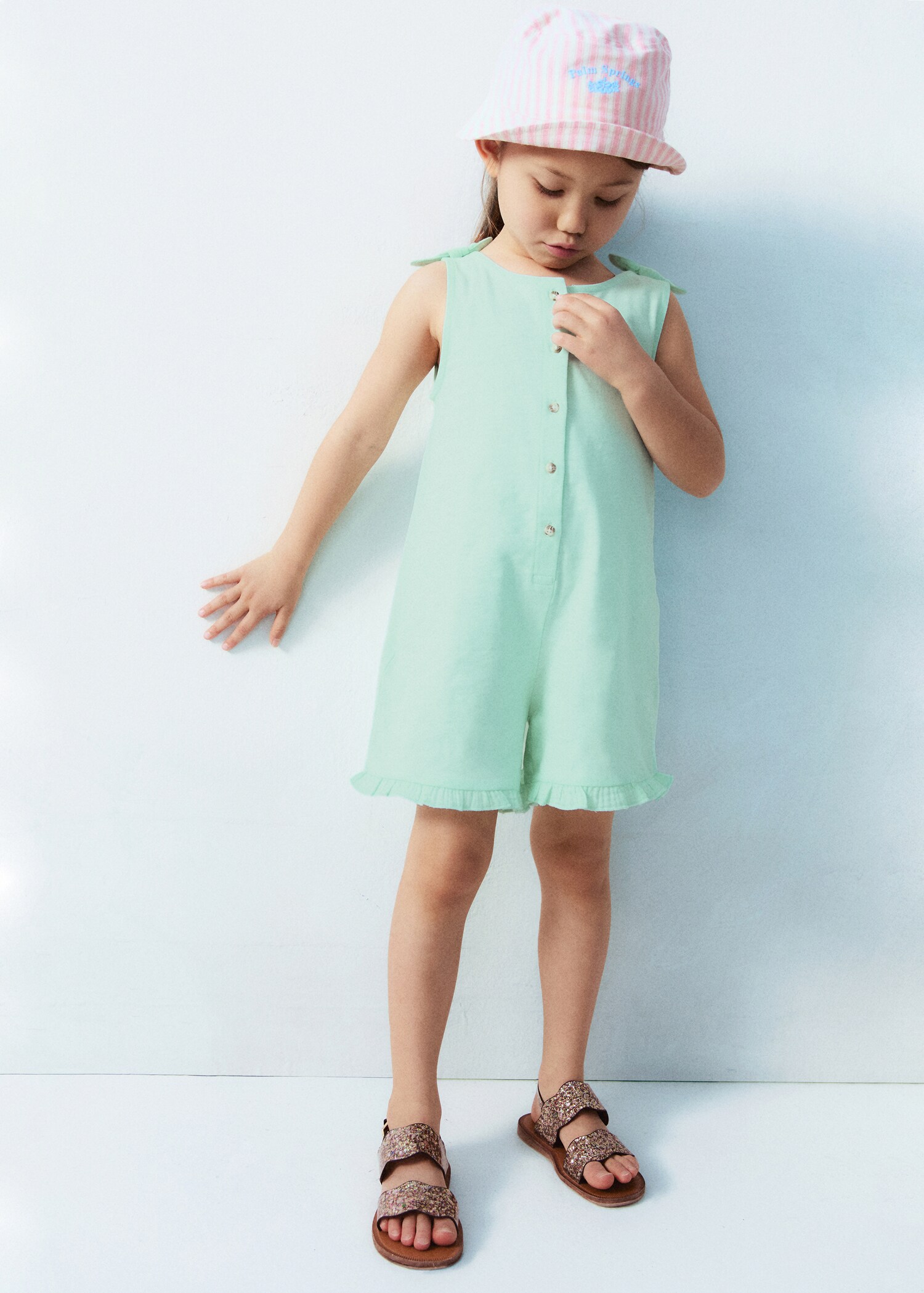 Kurzer Jumpsuit mit Schleifendetail - Detail des Artikels 5