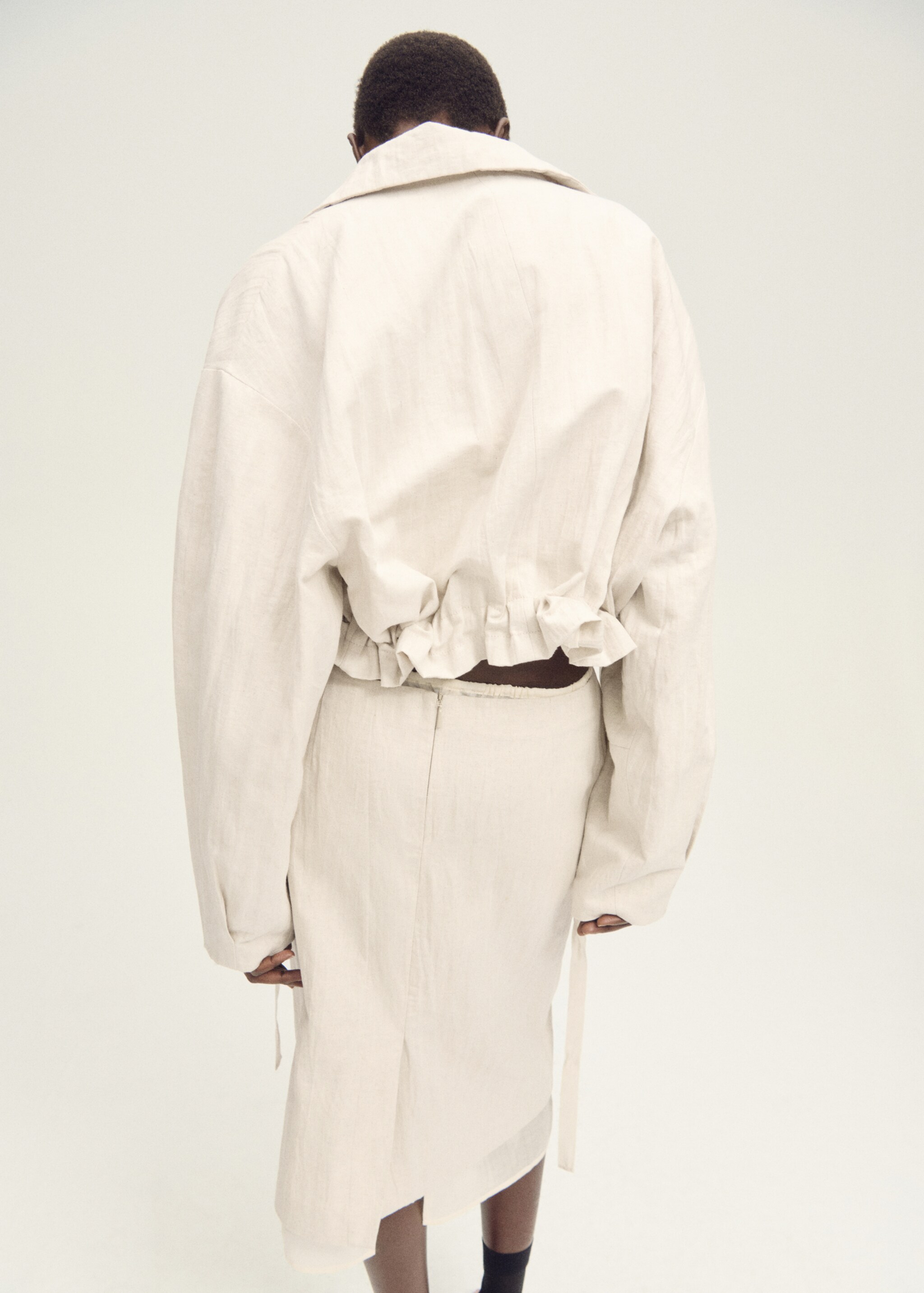 Linen-blend cropped jacket - Reverse of the article, Light/Pastel Grey. Ref: 87057718-00.