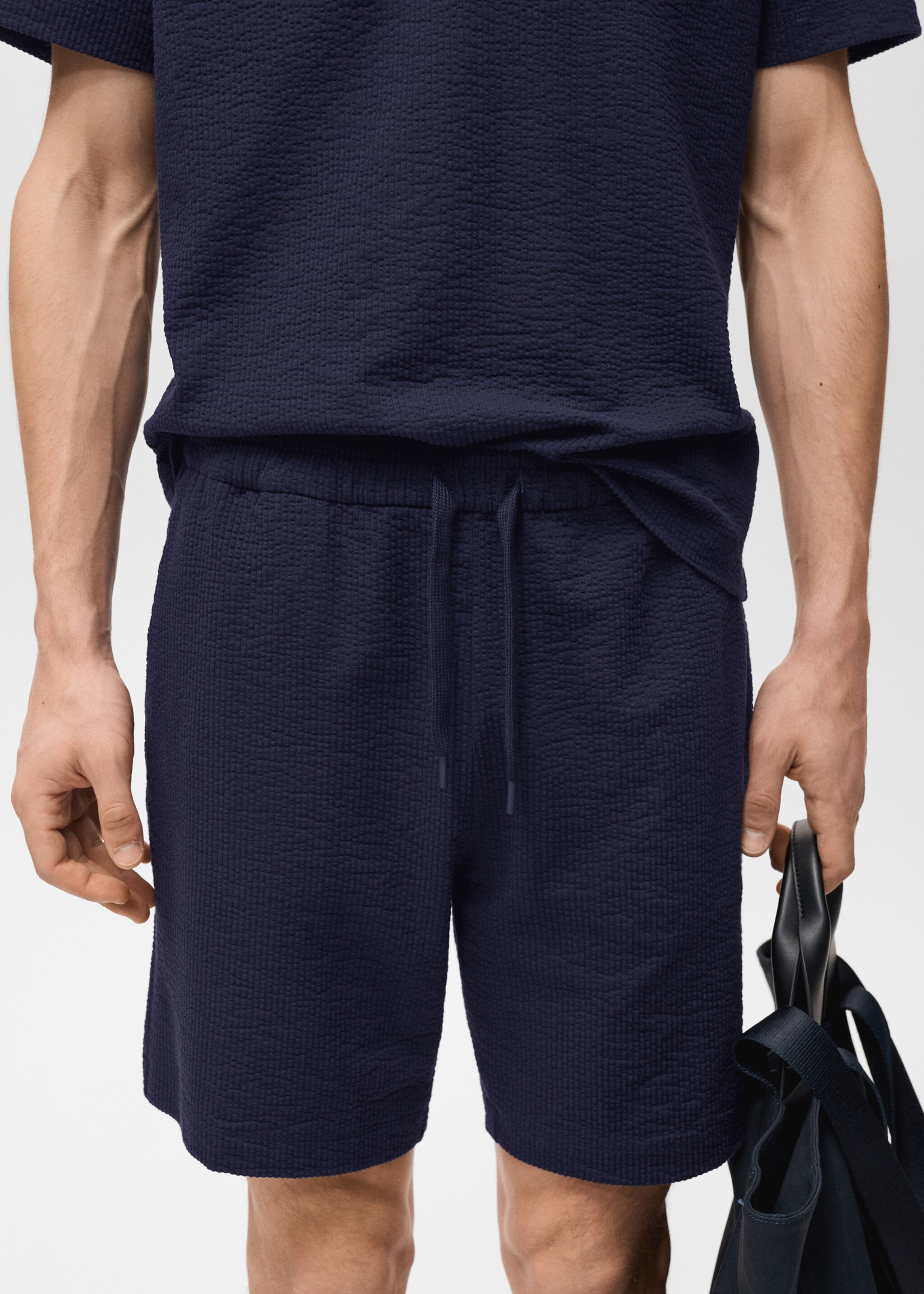 Seersucker shorts with drawstring - Details of the article 1, Dark Navy. Ref: 87057895-00.