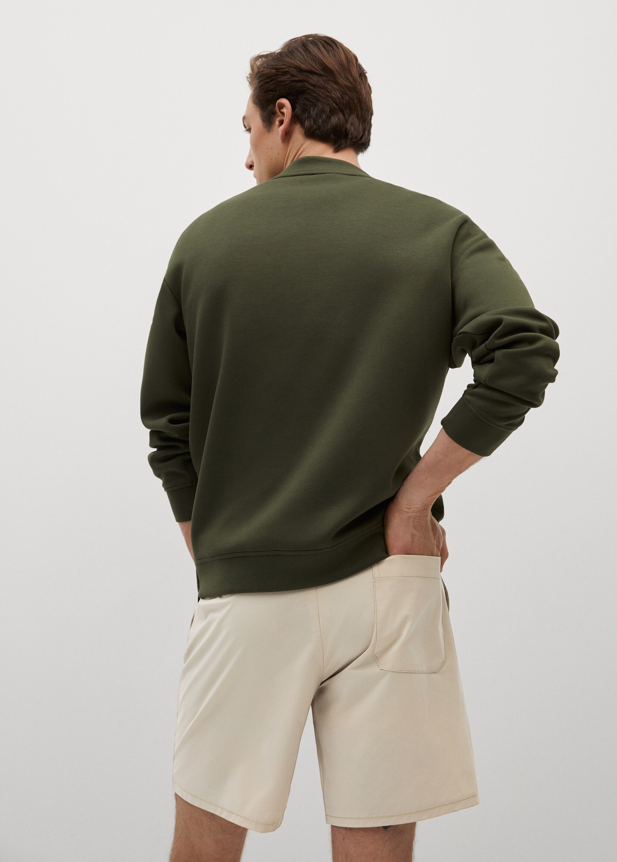 Bermudas jogger técnicas - Reverso del artículo