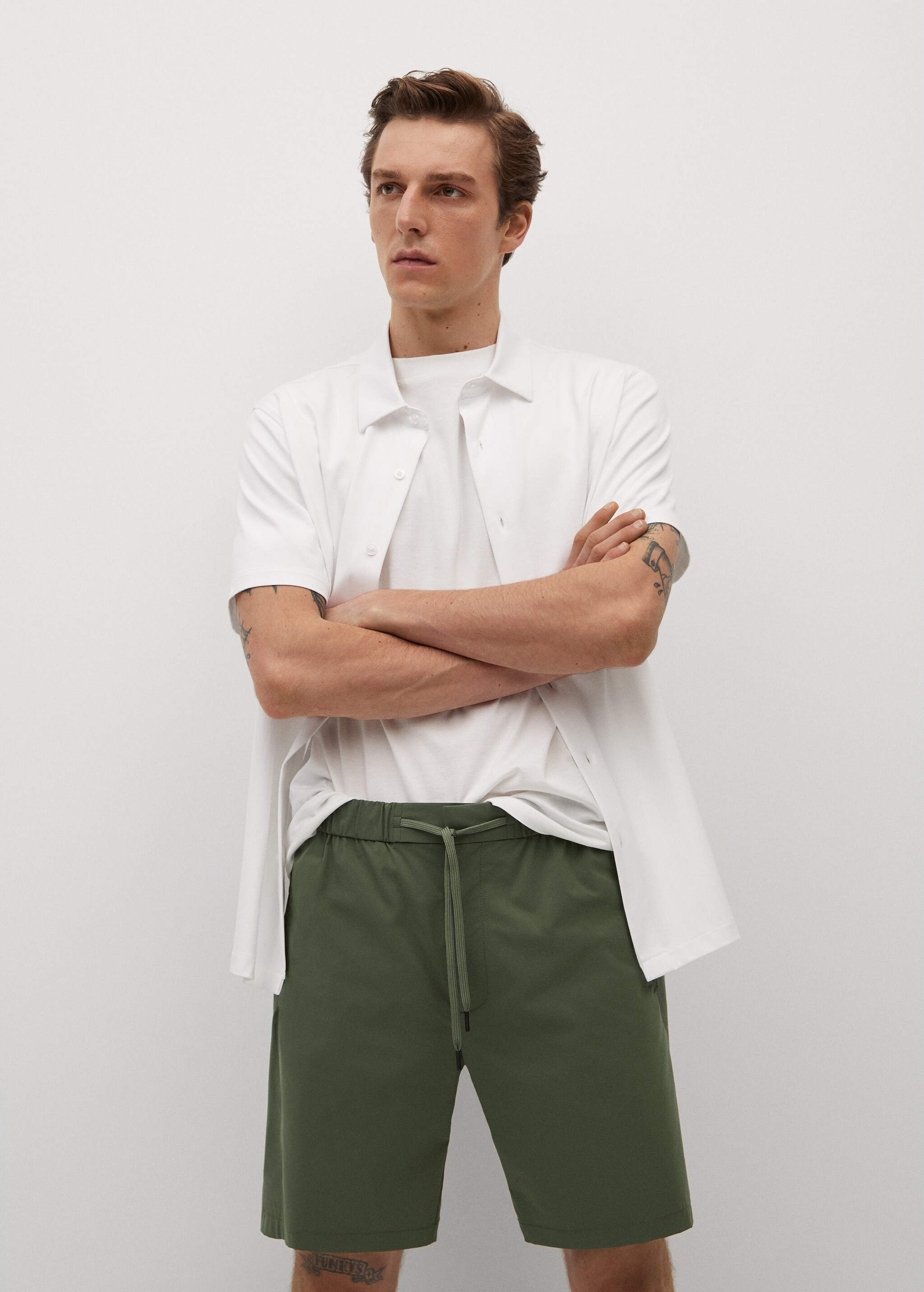 Bermudas jogger técnicas - Plano medio