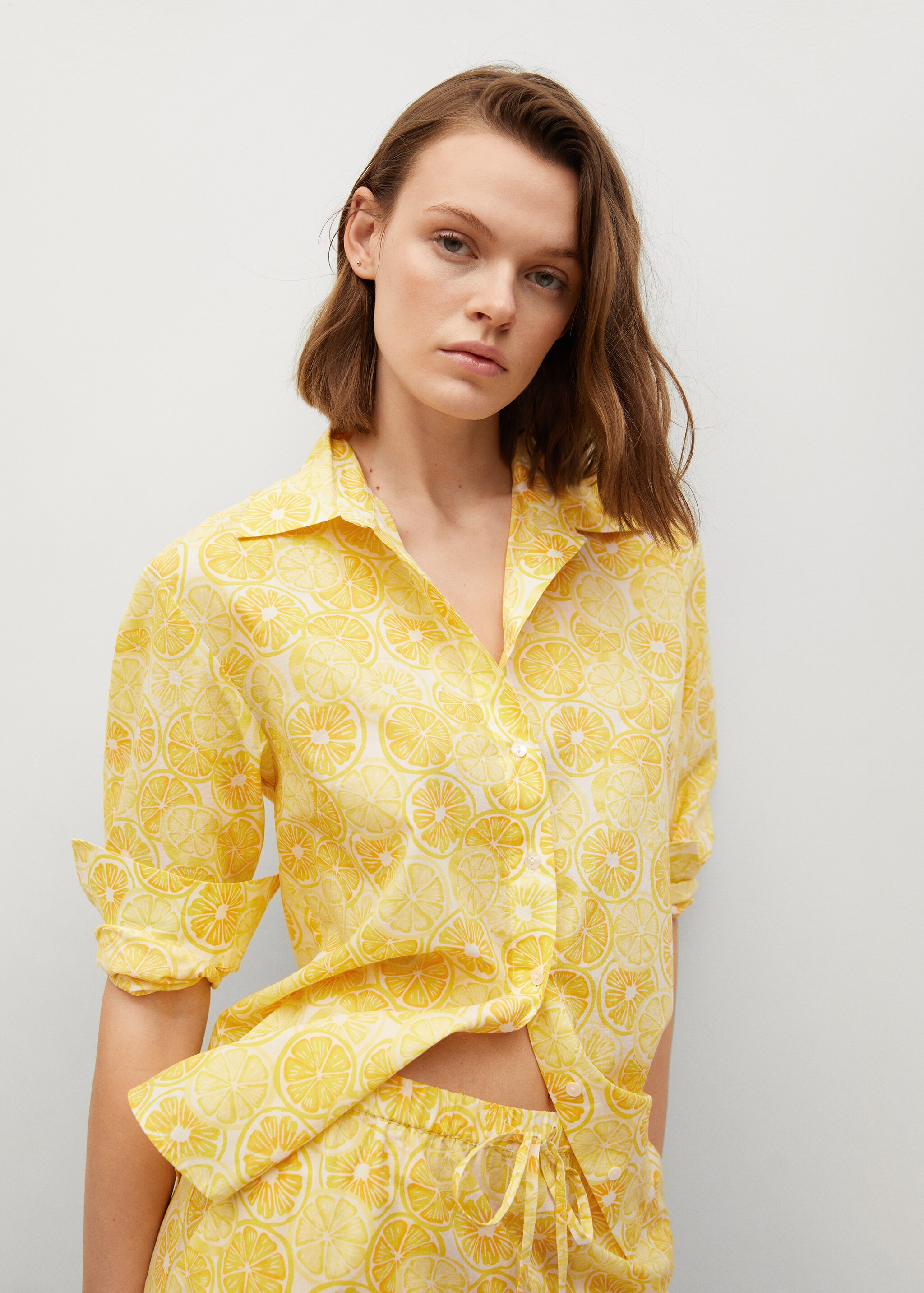 Camisa algodón estampada - Plano medio