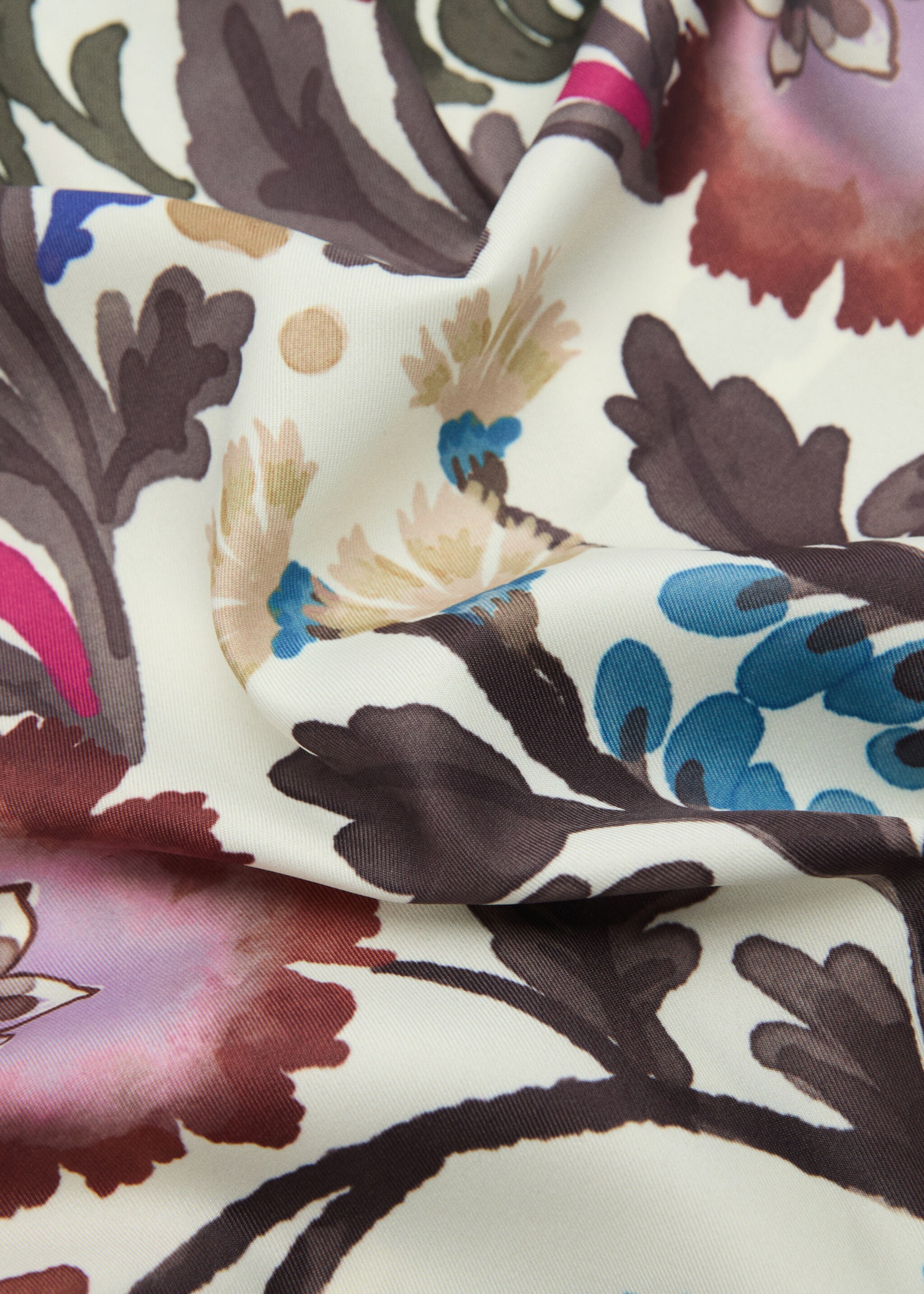 Bedrucktes Satin-Halstuch - Mittlere Ansicht, Ecru. Ref: 87060252-00.