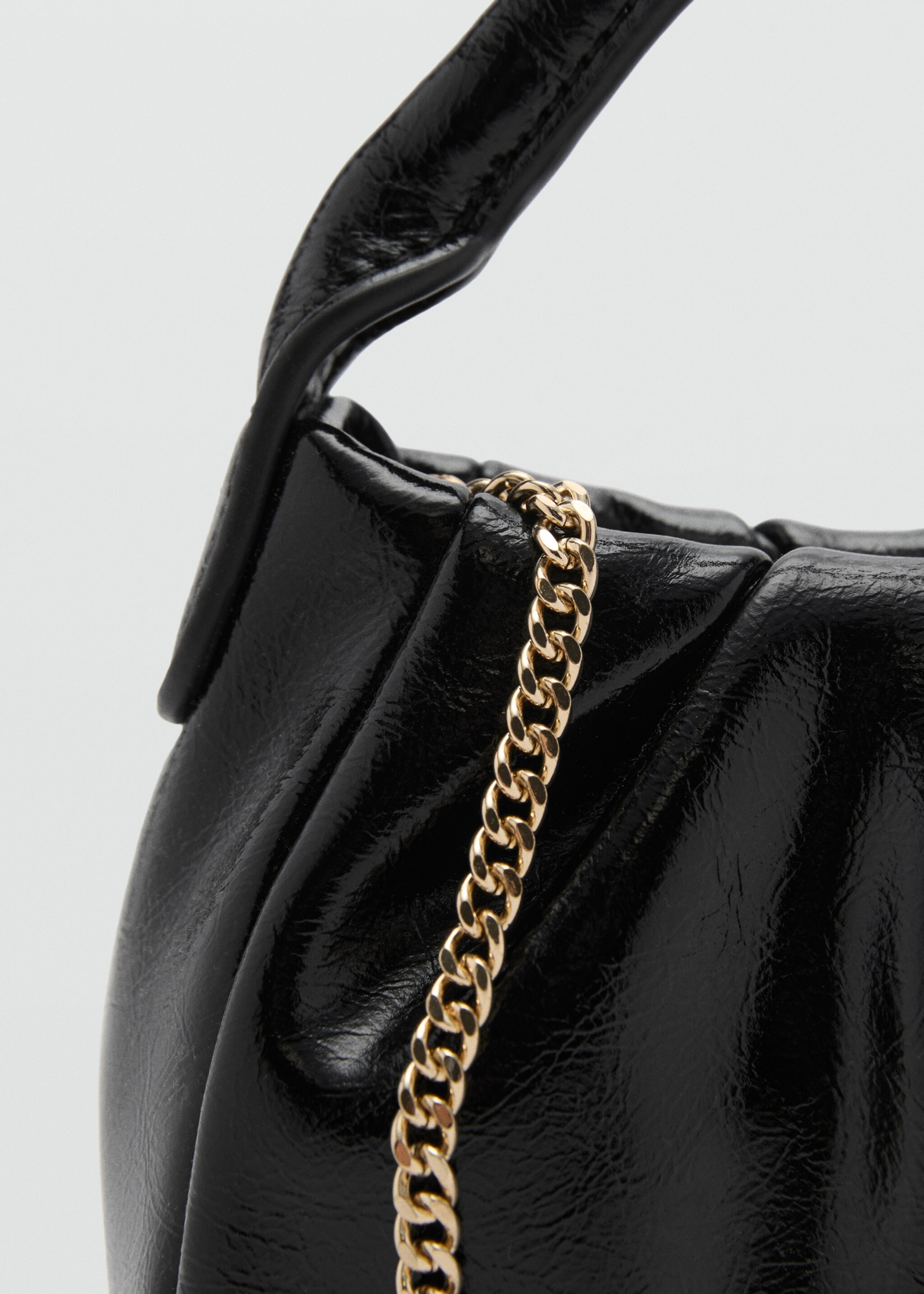 Quilted chain bag - Details of the article 2, Black. Ref: 87060275-00.